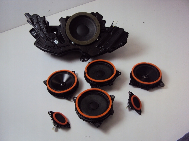 10619-H2071 - КОМПЛЕКТ ДИНАМИКОВ JBL TOYOTA C-HR ГИБРИД 19R
