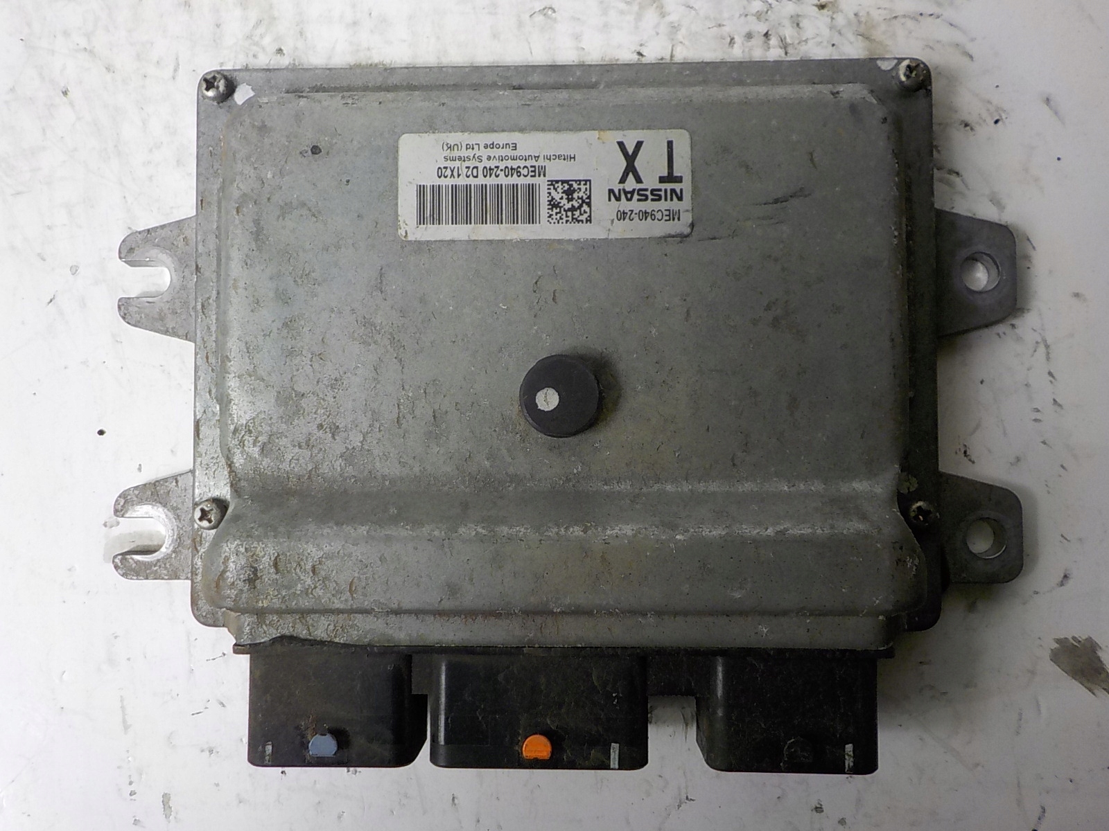 NISSAN QASHQAI computer control unit MEC940-240 D2 TX