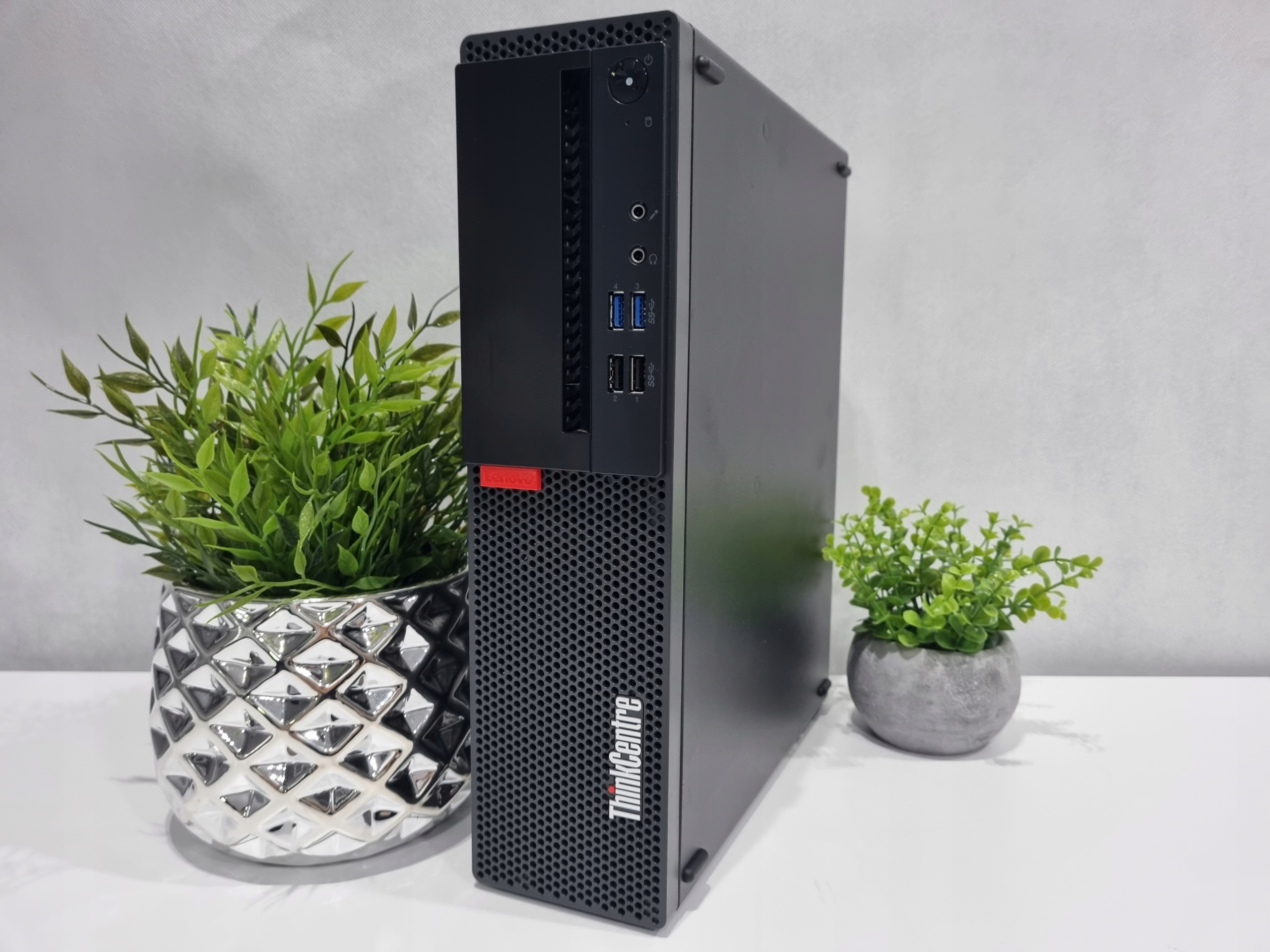 LENOVO M725s A10-8770 R7 10 RDZENI 16GB 480SSD W11 Marka Lenovo