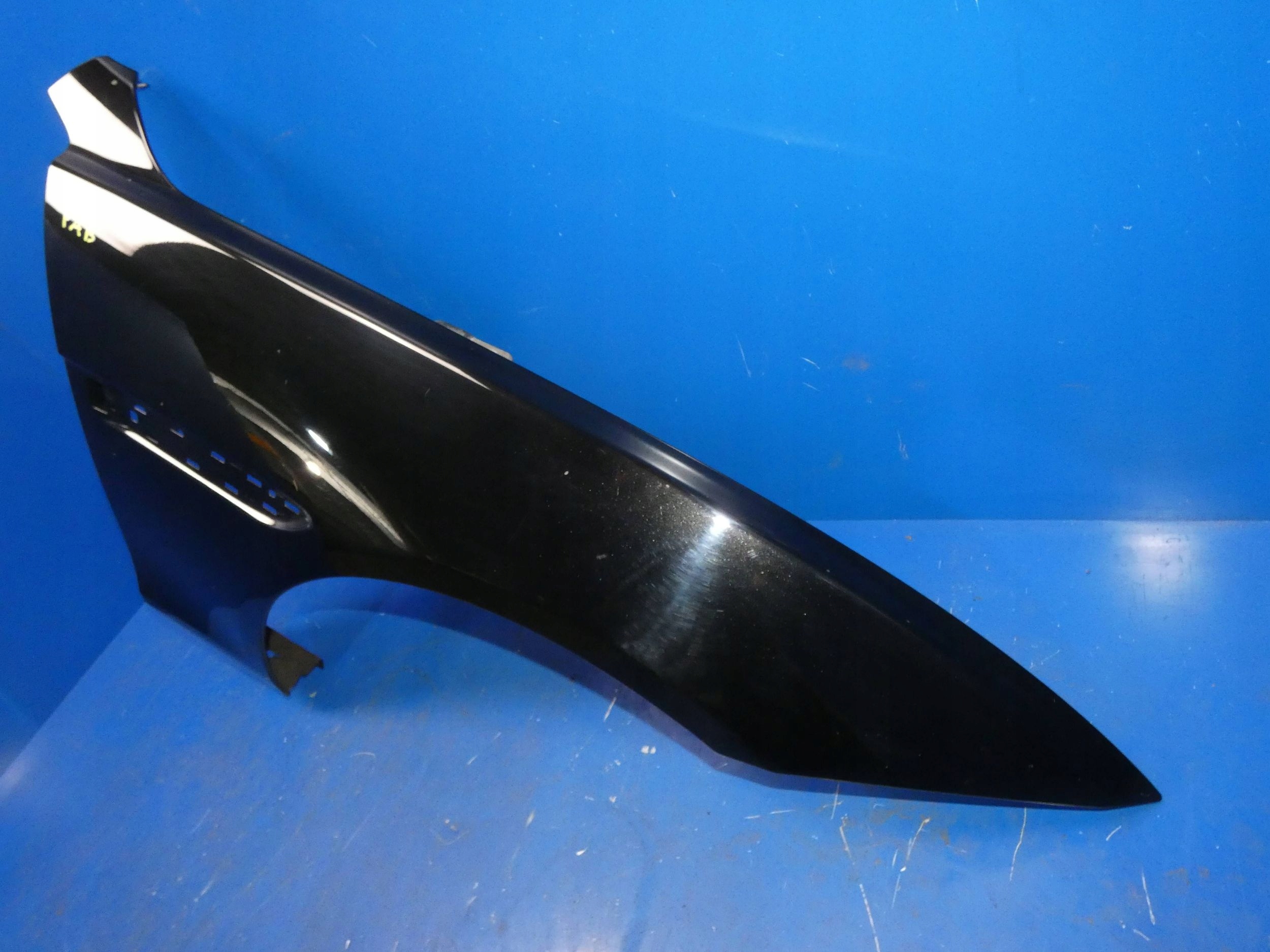 JAGUAR XE X760 fender right front front PAB