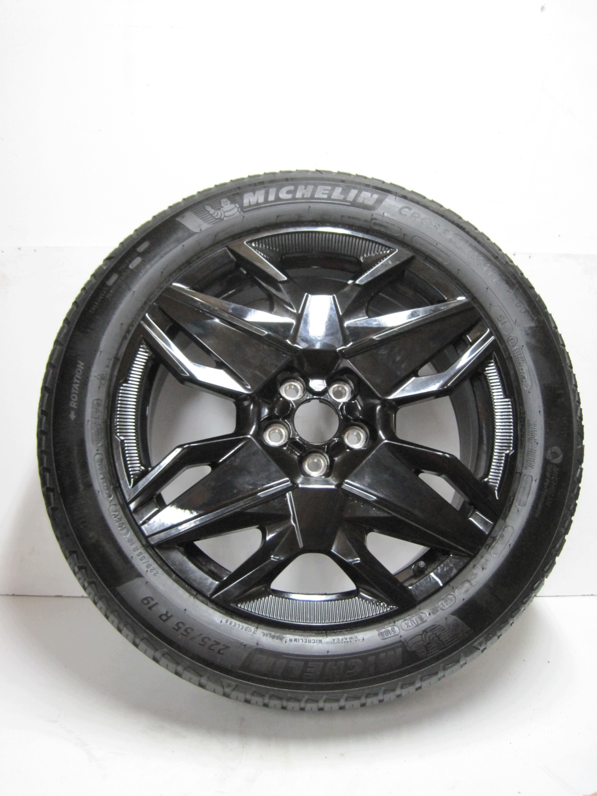 wheels discs tyres PEUGEOT 3008 III R19 4MM M+S