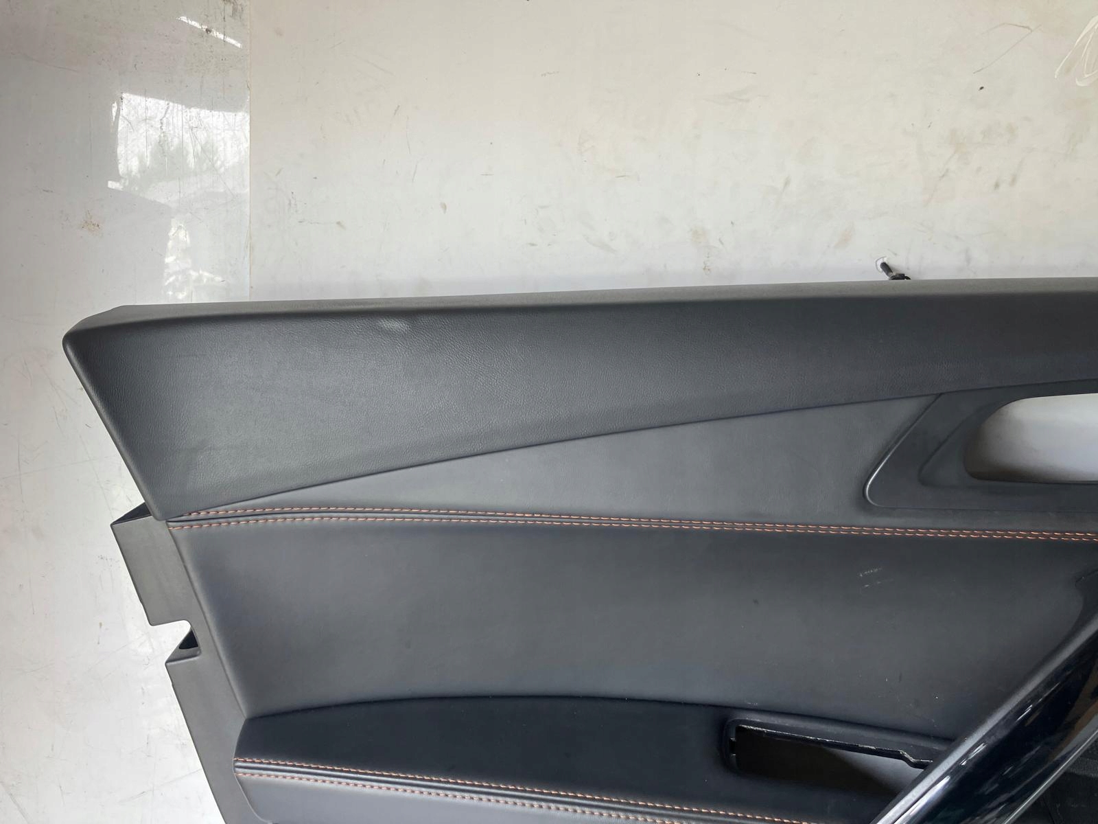 side door left front PEUGEOT 508 GT leather red NIC