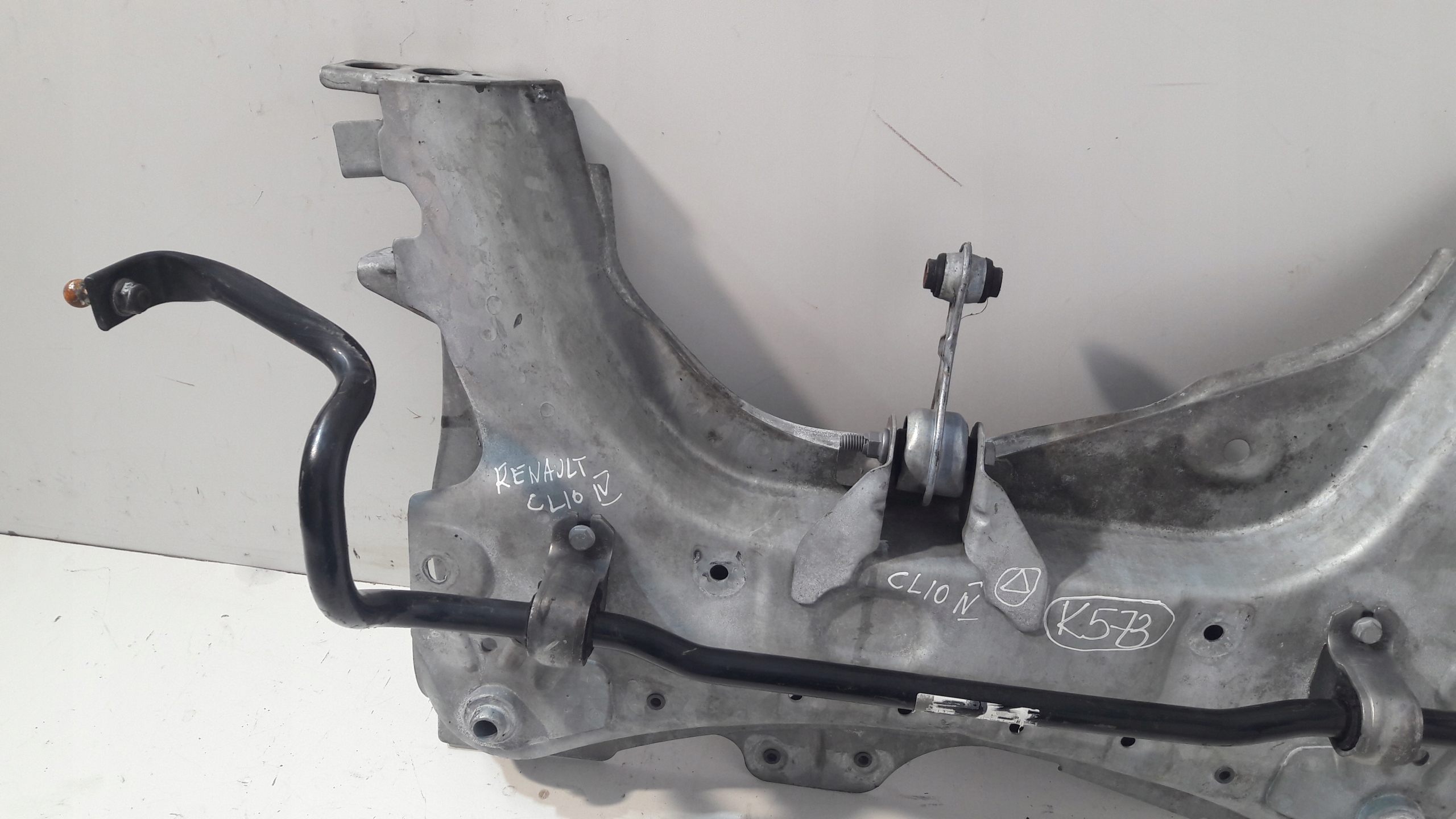 RENAULT CLIO IV axle beam front subframe front