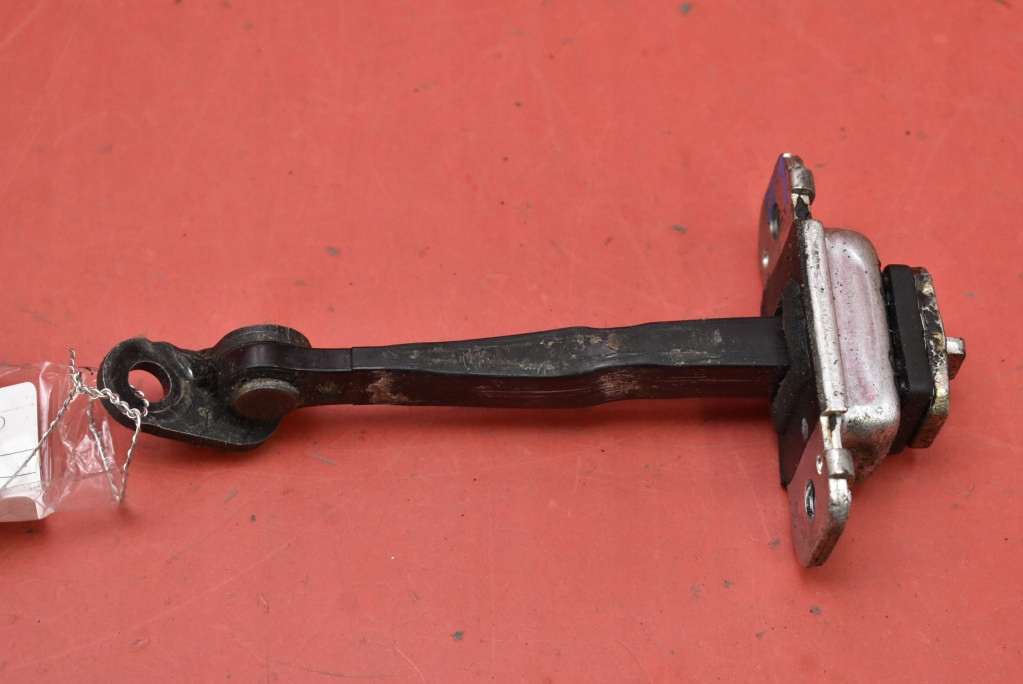 limiter door left front KIA MAGENTIS 2 II 06-08