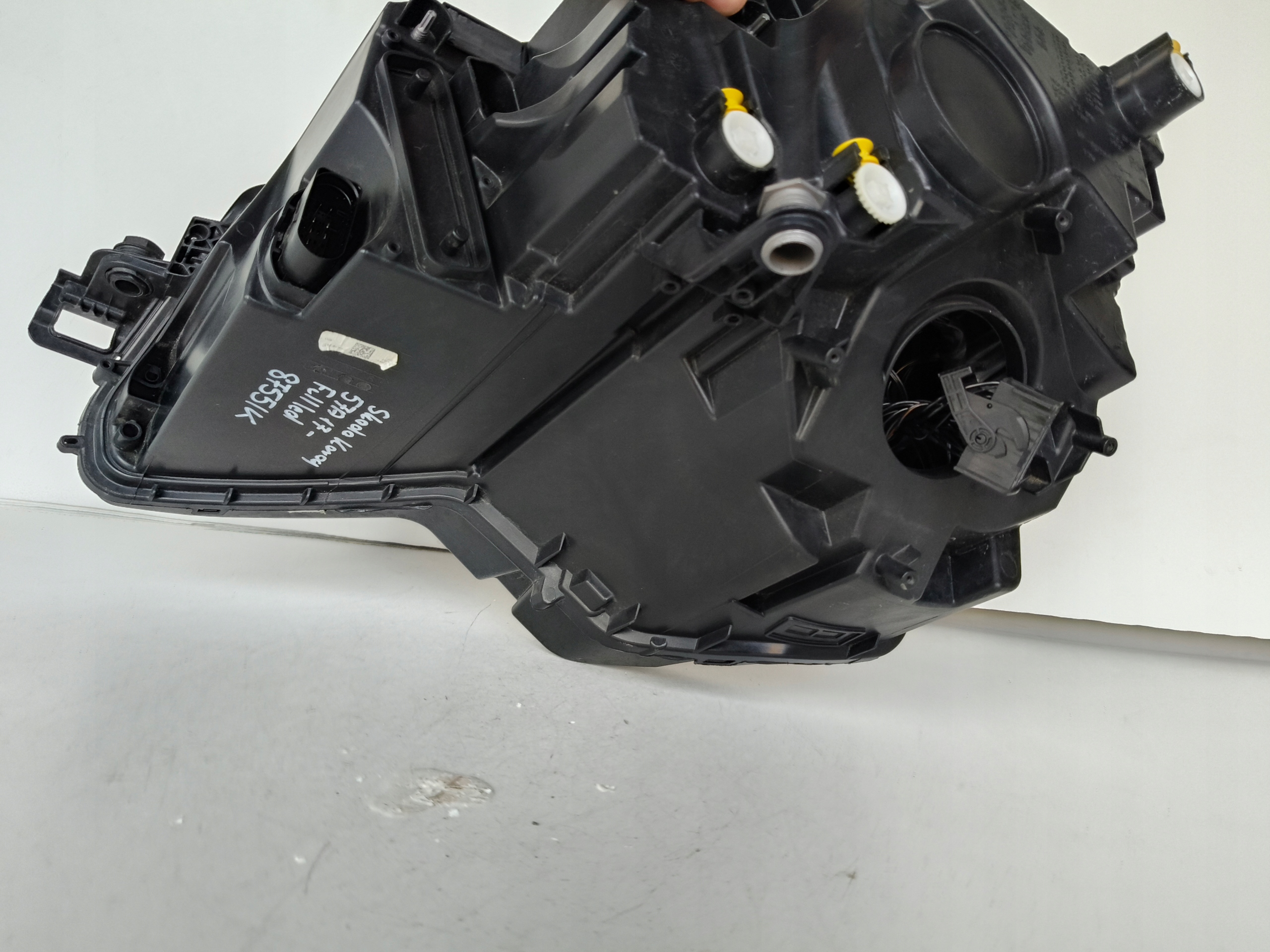light right REFLEKTOR SKODA KAROQ 57A 17- FULL LED