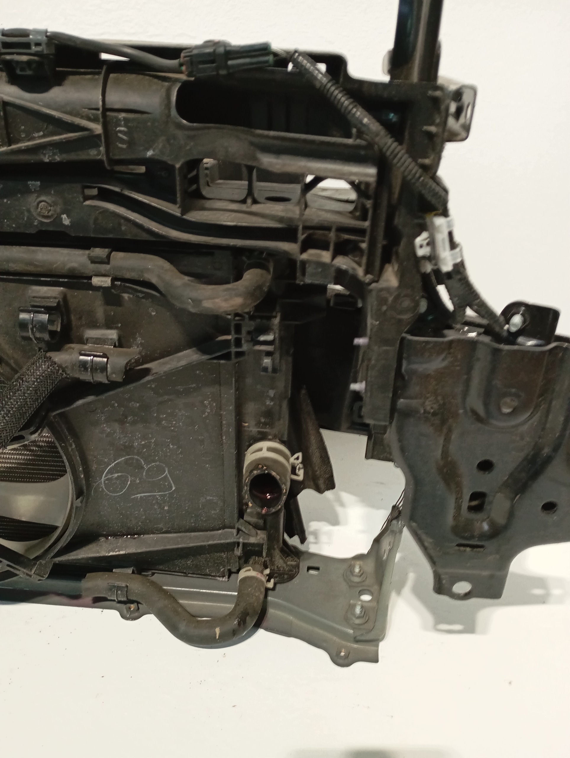 support panel for radiators radiator TOYOTA YARIS CROSS 1,5 HYB