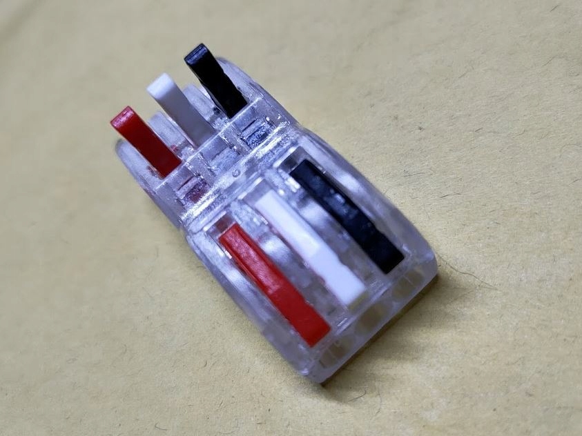 SZYBKOZŁĄCZKA elektryczna ŁĄCZNIK KONEKTOR LED HiT Marka inna