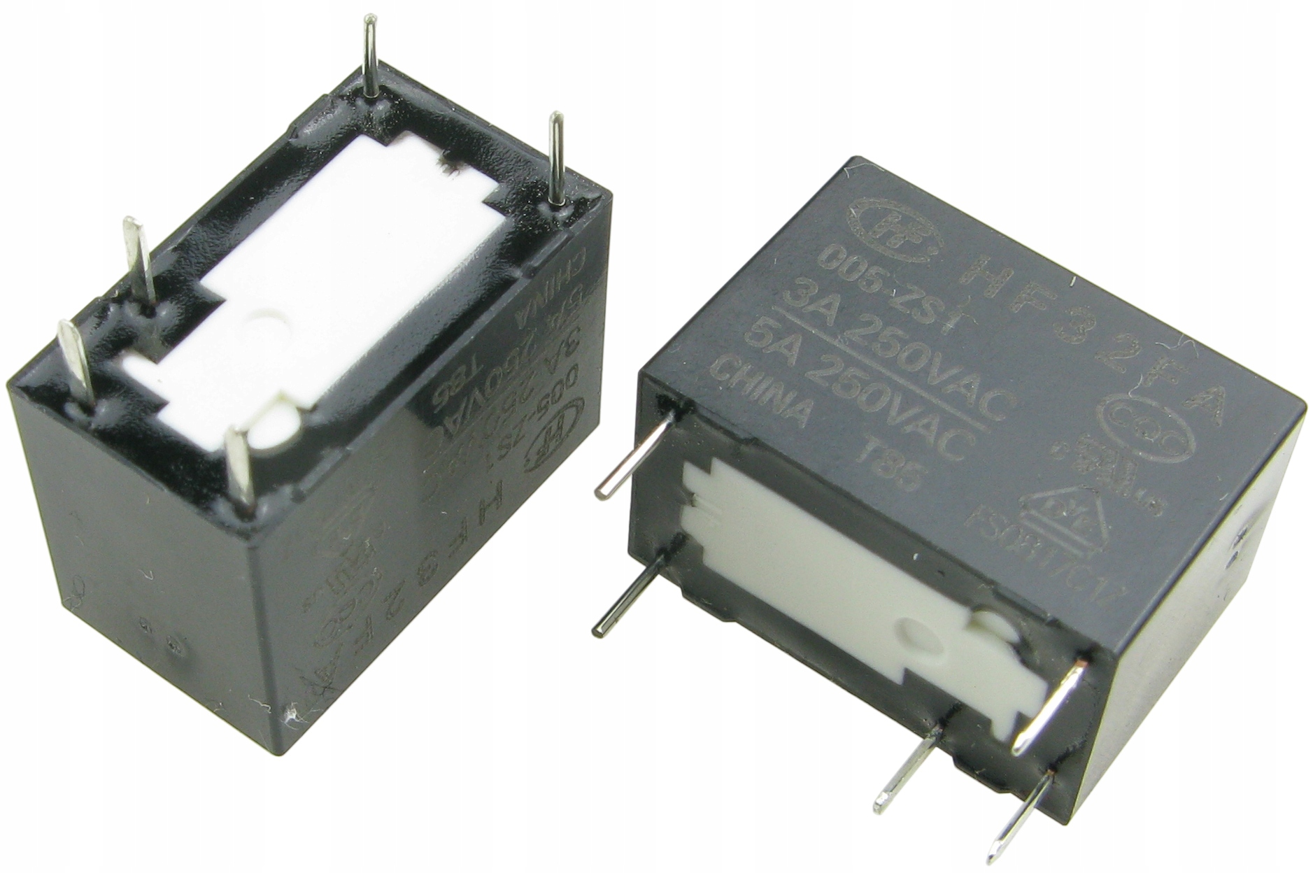 

#Przekaźnik 5V HF32FA-005-ZS1 3A/250VAC/30VDC/4246