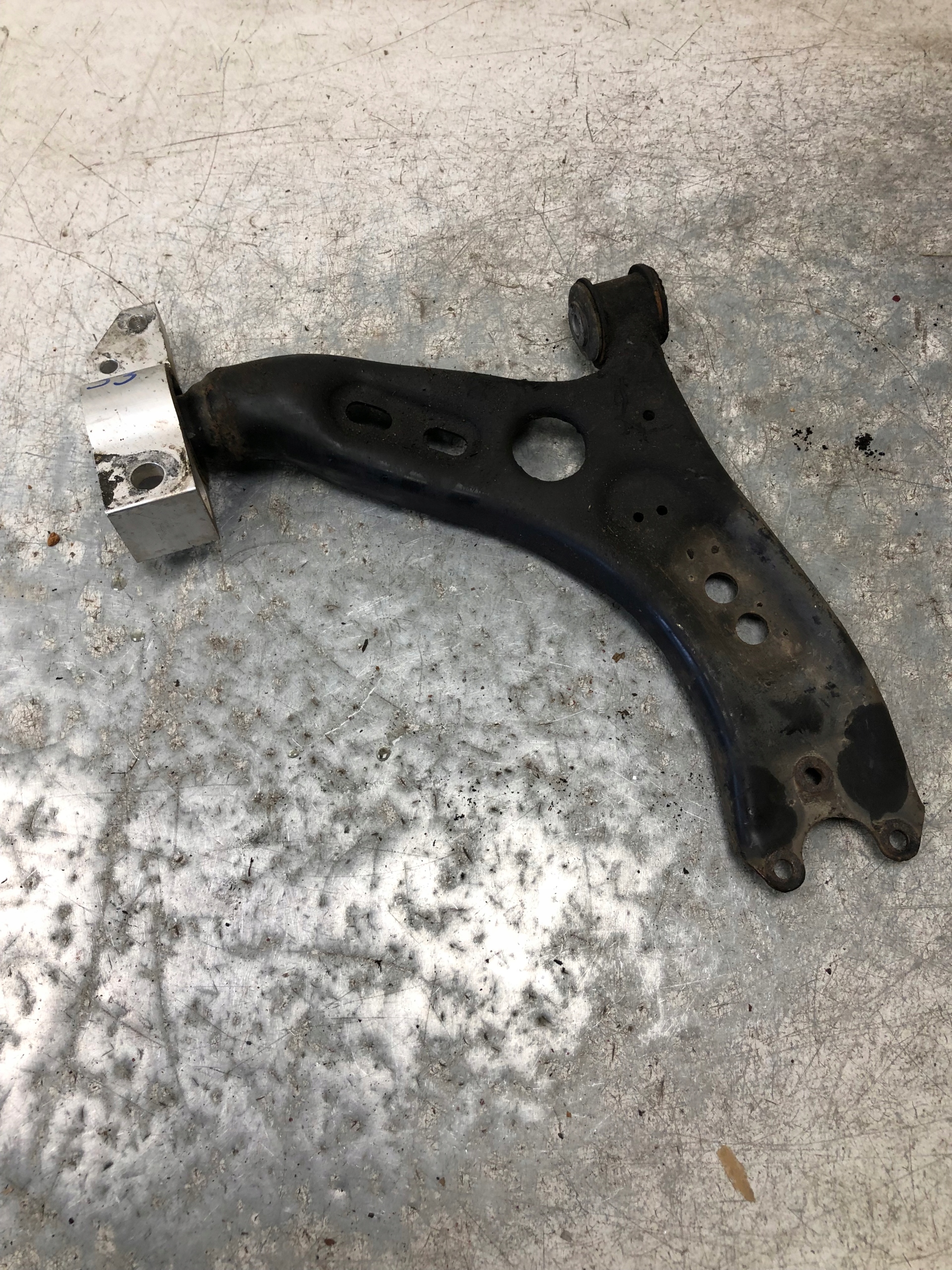 arm right front VW SKODA AUDI 1K0407166C 1K0199232G