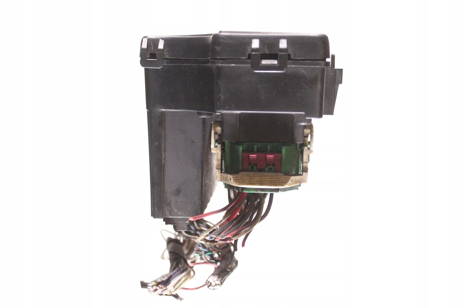 SKRZYNKA BEZPIECZNIKÓW COMPASS I 2.2 CRD 13r 04692341AC Producent części Jeep OE