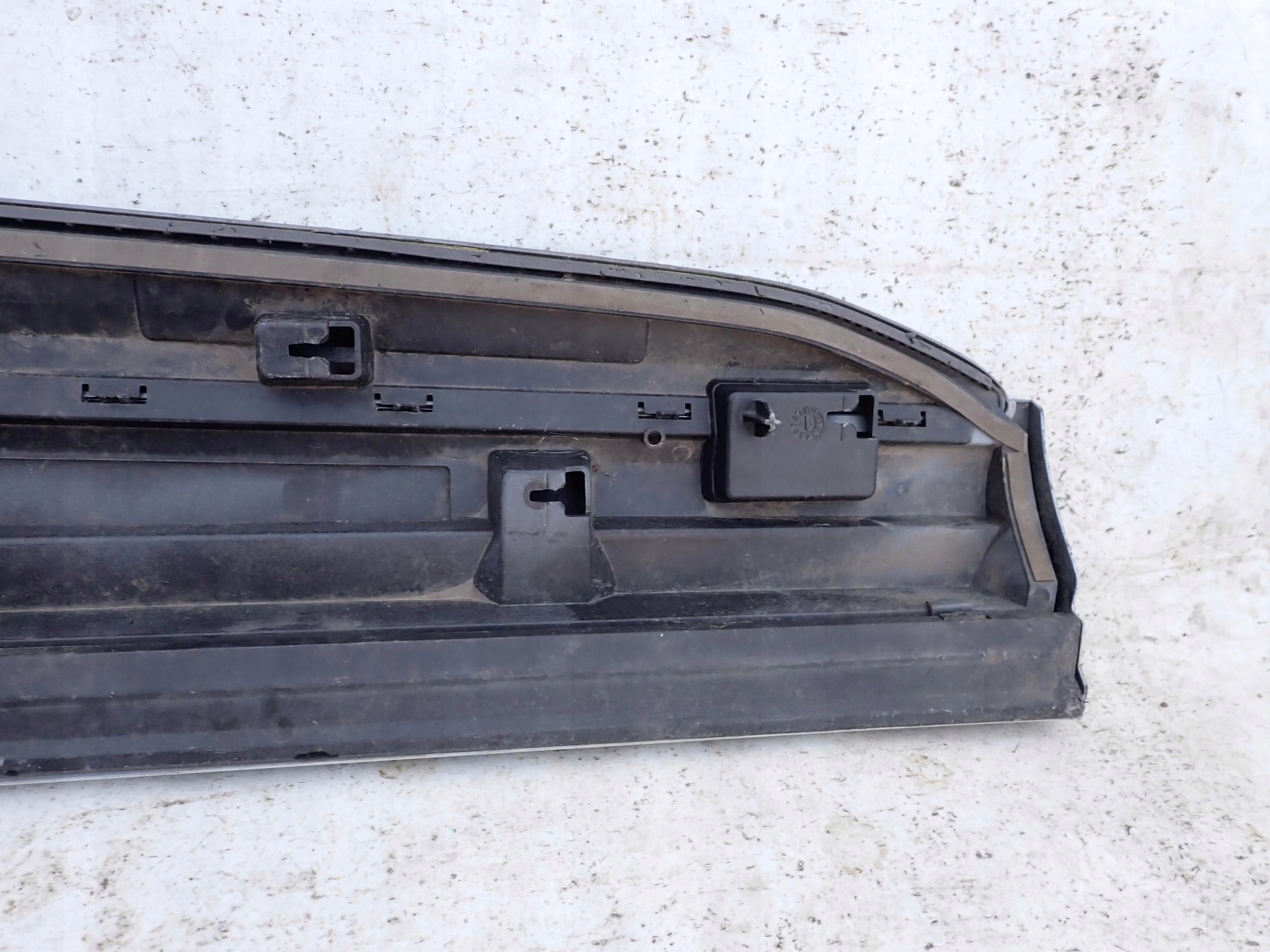 AUDI Q7 II moulding door left front 4M0853959
