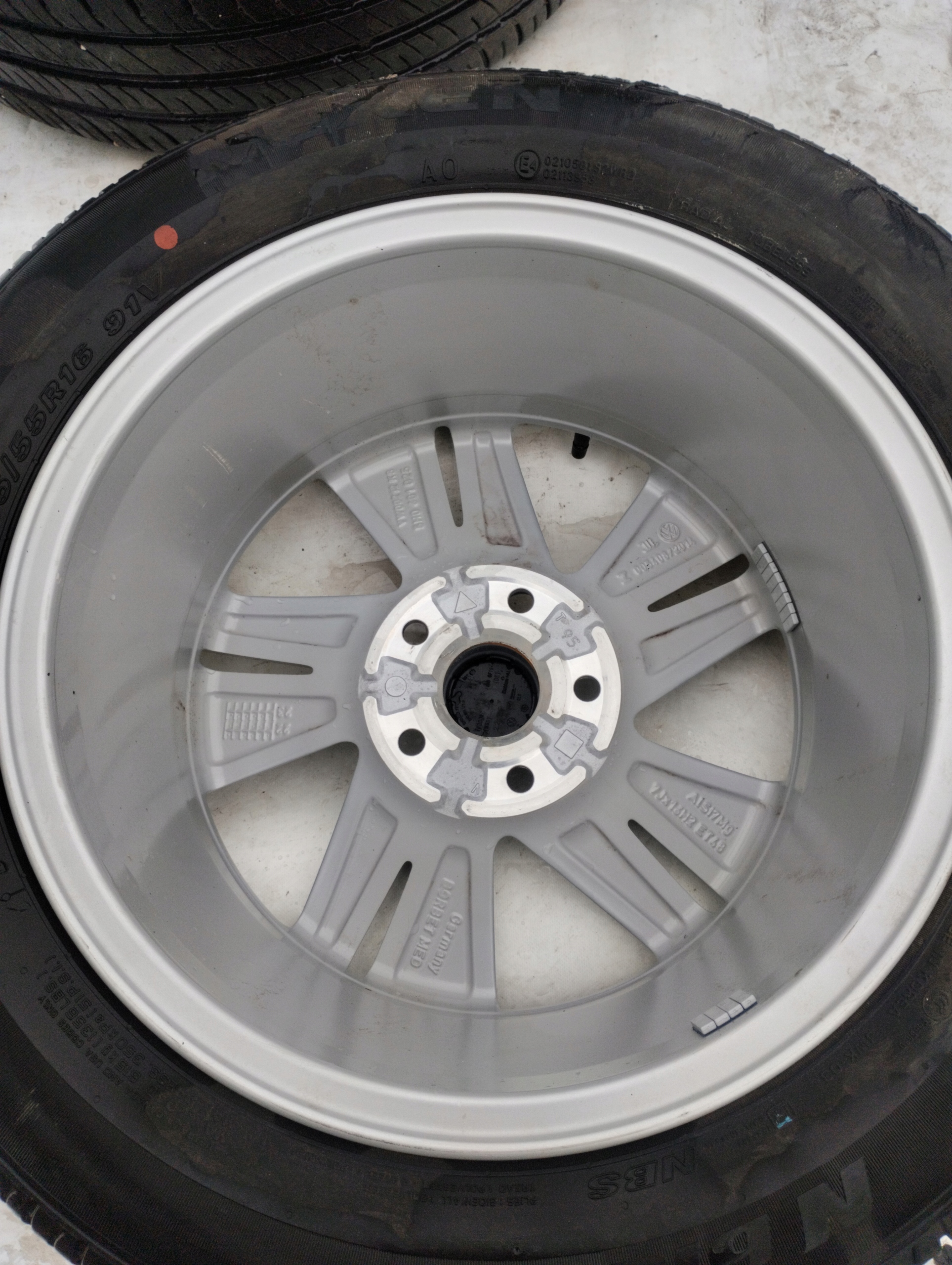 VW GOLF VIII 8 wheels discs 16