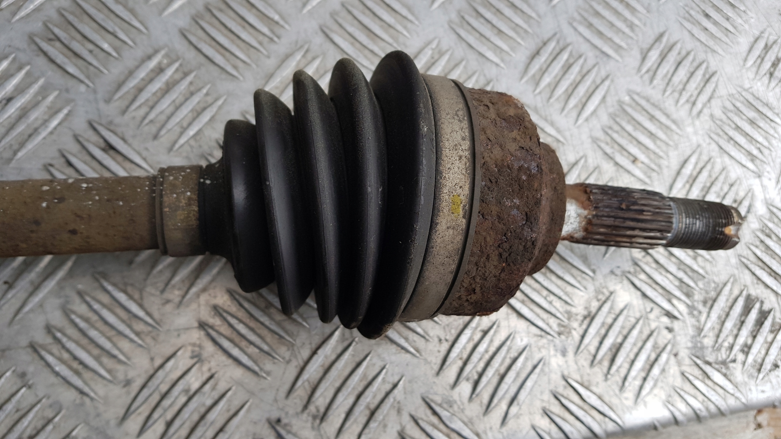 PEUGEOT 207 1.4 semi-axis left 9659318080