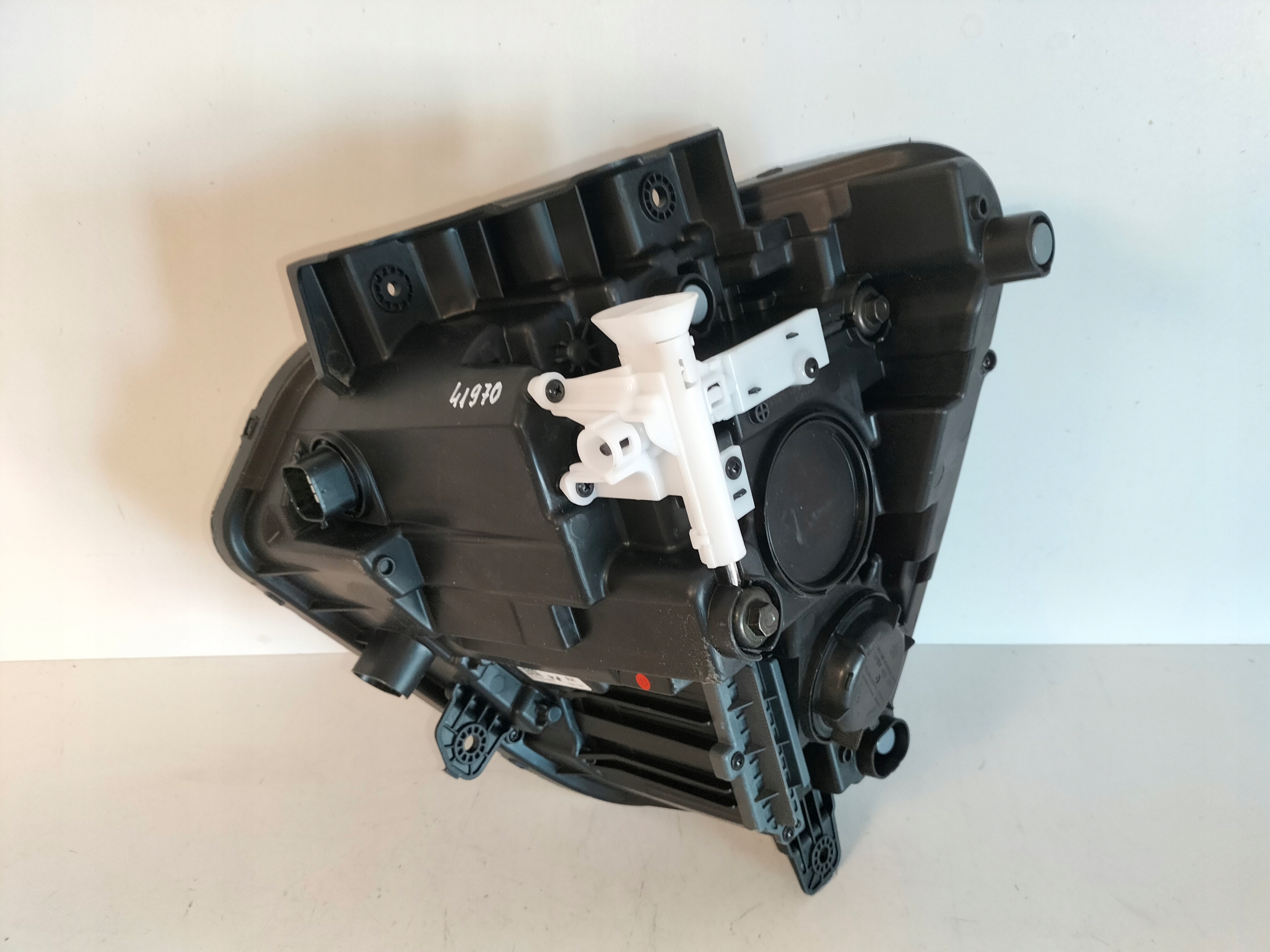 light front reflektor right HYUNDAI KONA II SX2 23- FULL LED