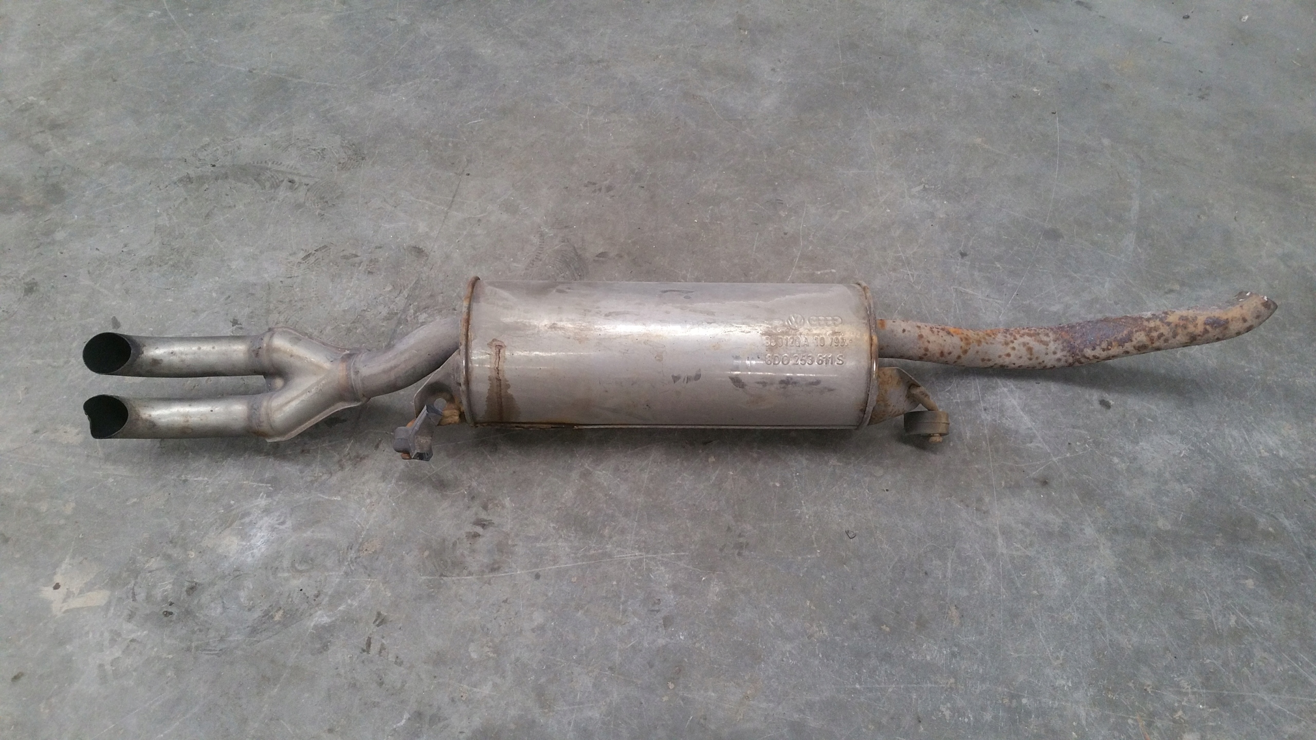 Tlumik koncowy 8D0120A AUDI A4 1,9 TDI