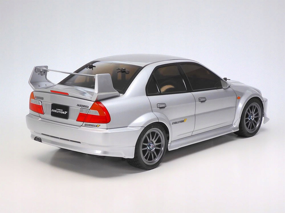 TAMIYA - 1/10 R/C MITSUBISHI LANCER EVOLUTION V (TT-02