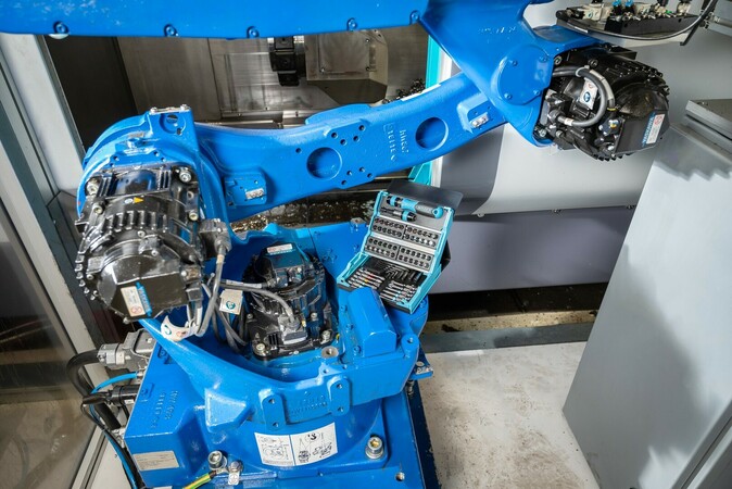 33975f61400e94aef377faecb295