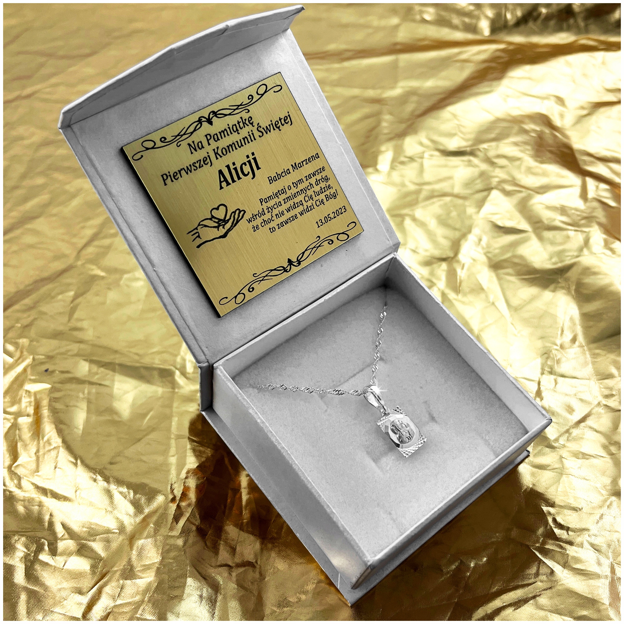 SREBRNY NASZYJNIK KOMUNIJNY ŁAŃCUSZEK MEDALIK 925 DLA DZIEWCZYNKI + GRAWER Kolor srebrny