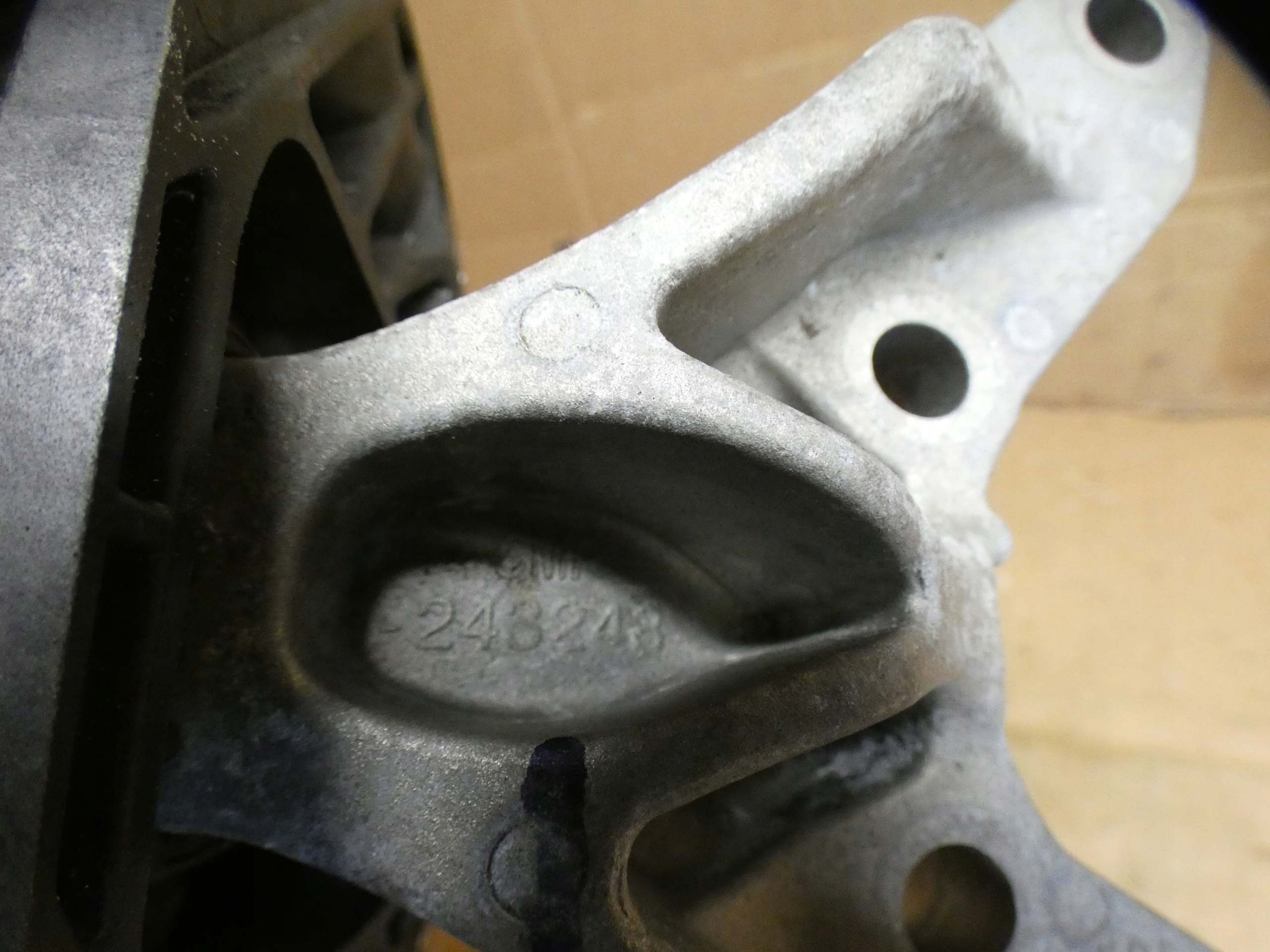 holder engine mount 1,2 THP HN05 CITROEN E-C4 C4 3 III 23r.