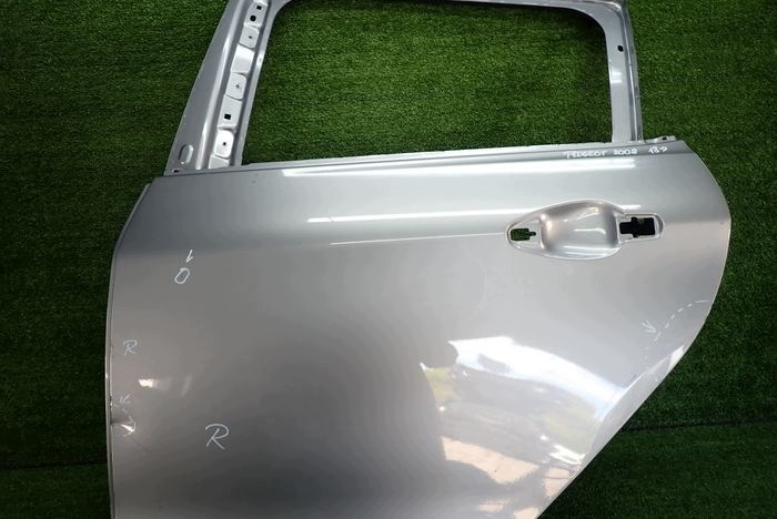 PEUGEOT 2008 13- door left rear. rear part