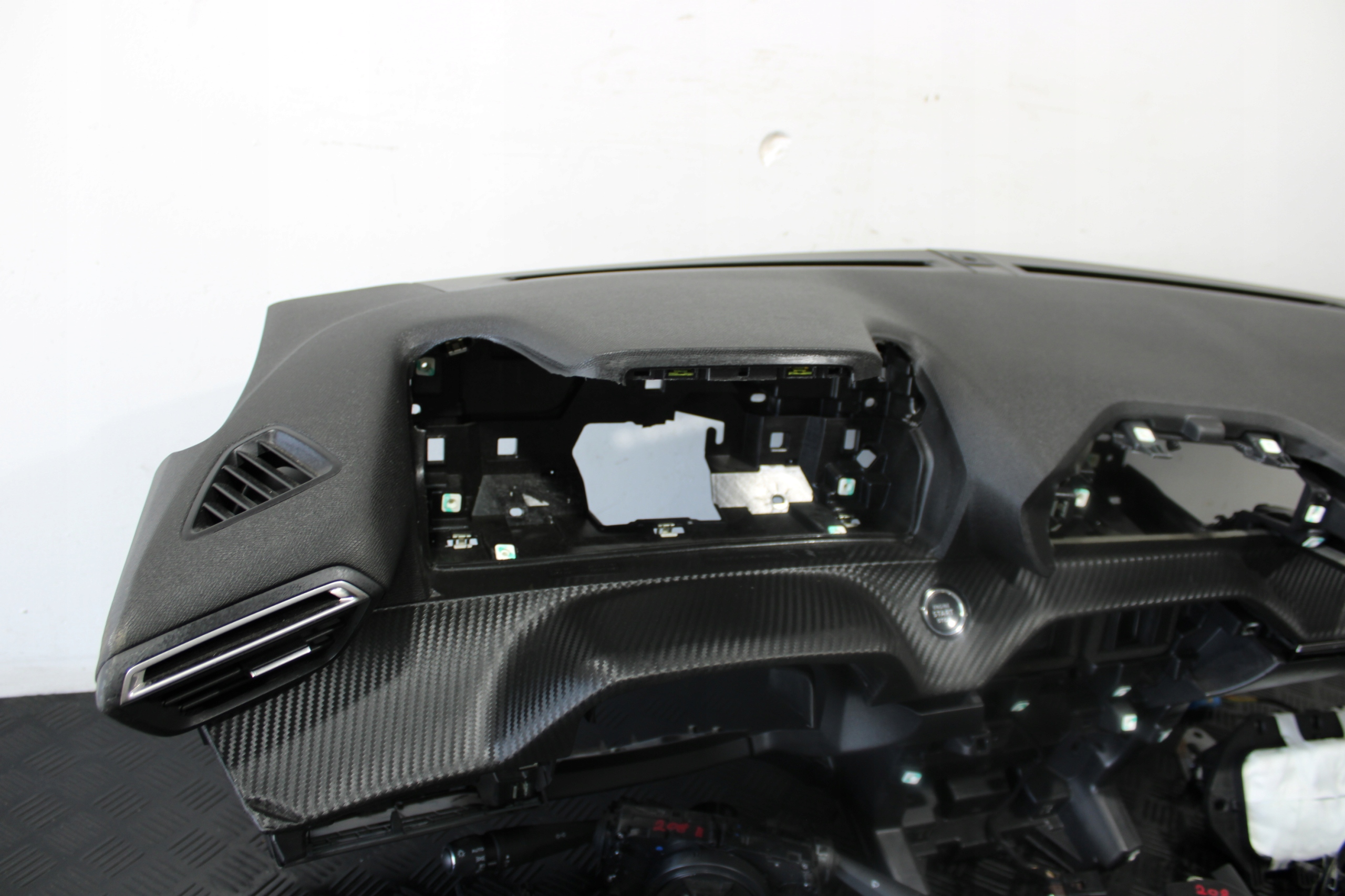 dashboard console airbag airbags PEUGEOT 208 II 2
