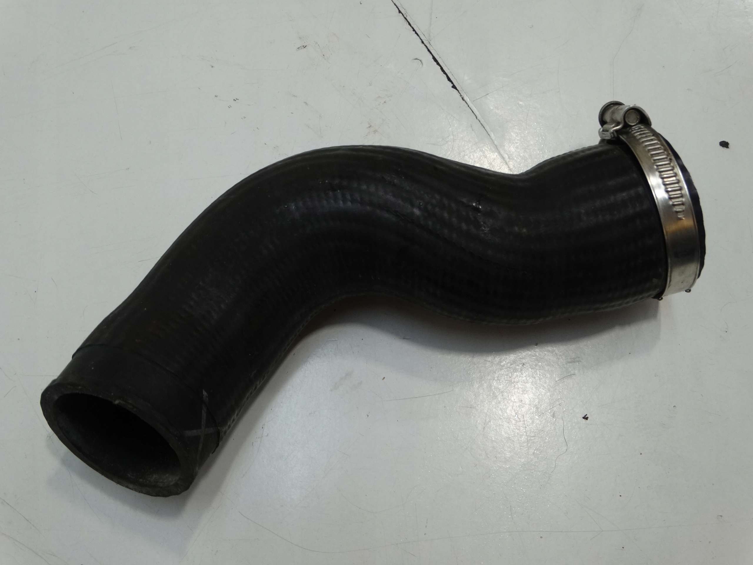 trouba hadice intercoolera VW AUDI 078145720N
