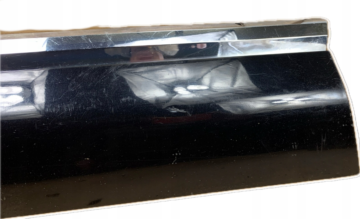 L41 VW TOUAREG II 2010 - moulding door left front front 7P6854939H