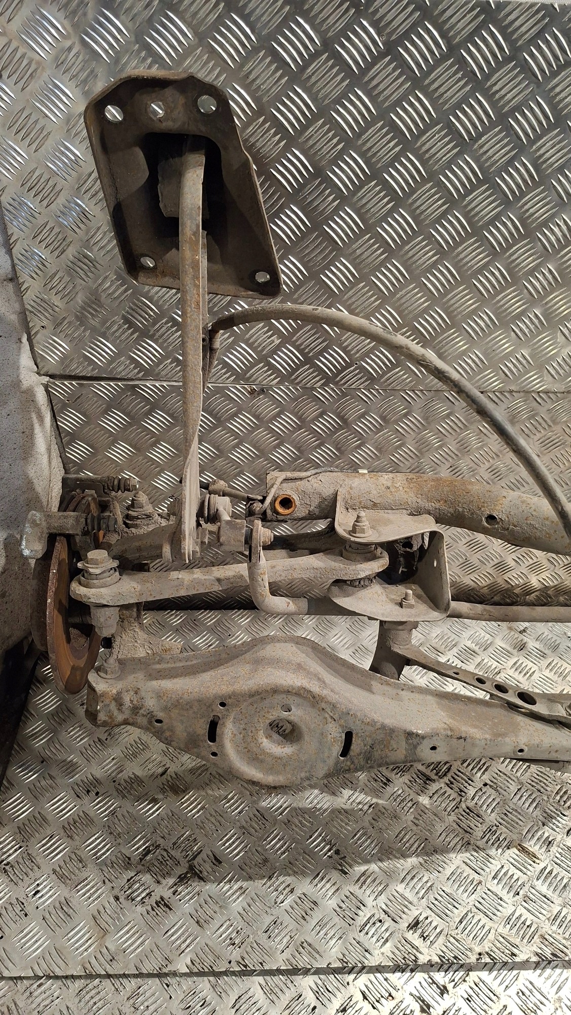 Achsträger Achsträger heck VW TOURAN