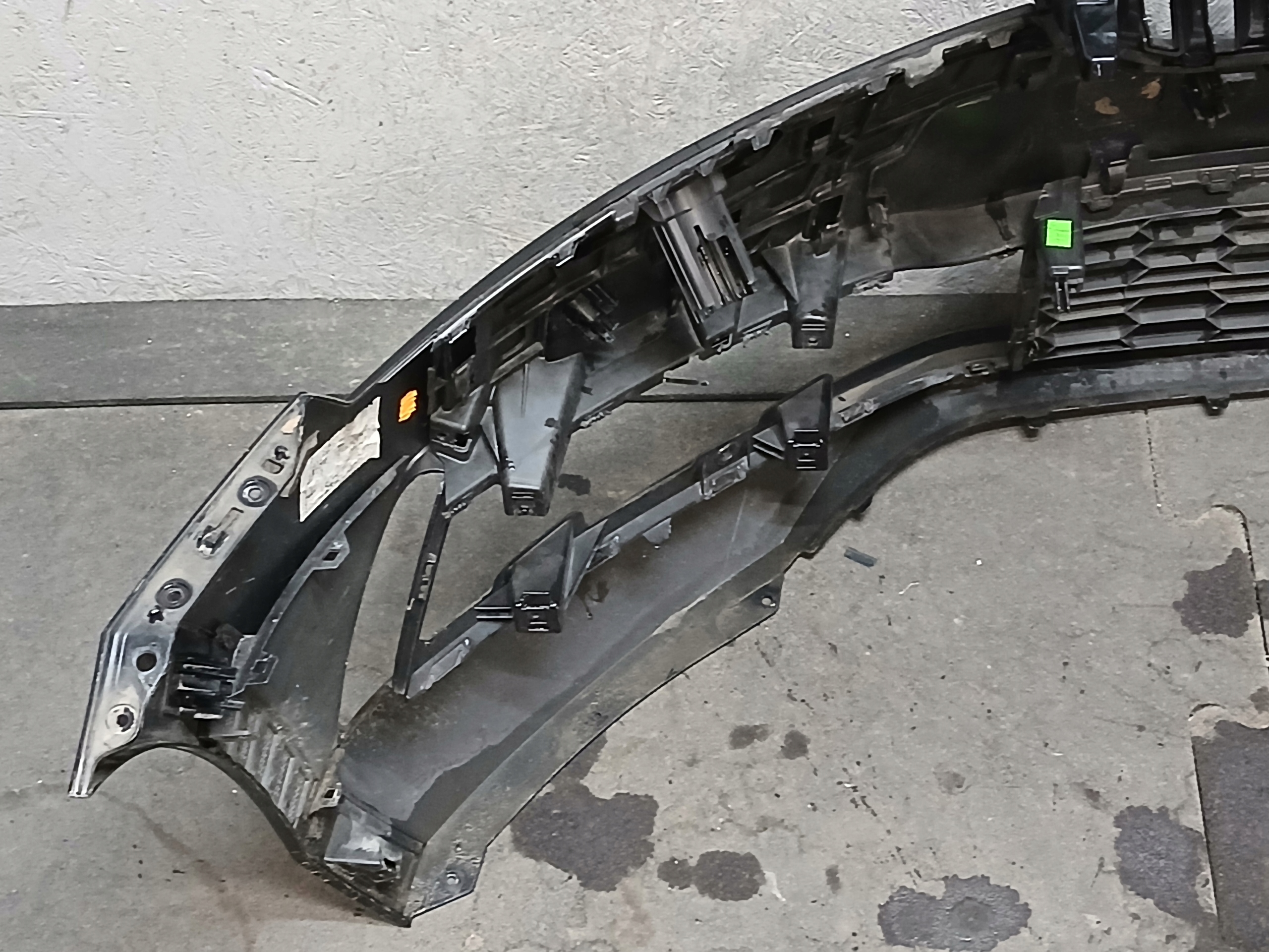 bumper front SKODA SUPERB III 3 LIFT 3V