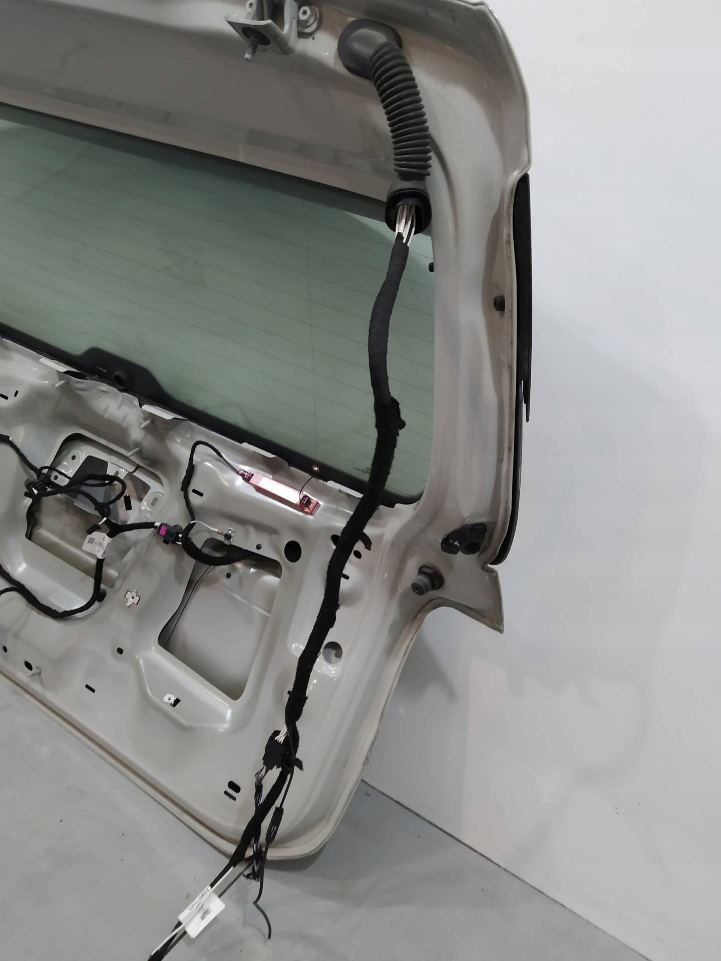 boot door window VW Volkswagen T-Cross and (2018- )