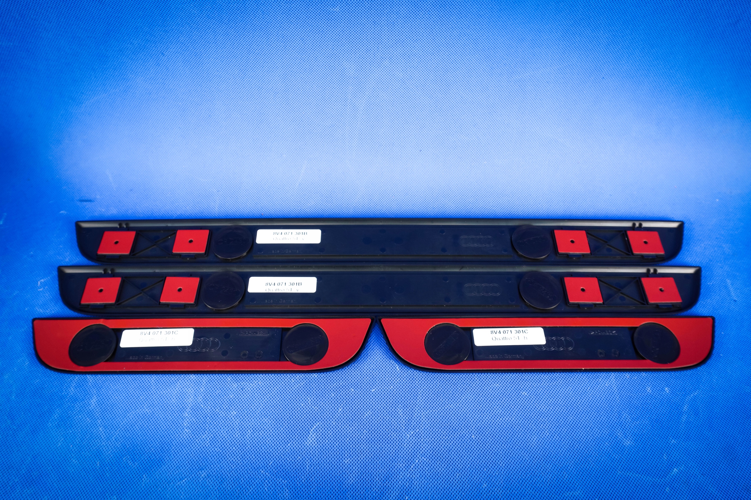 Listwy progowe podswietlane Quattro Audi LED ori Lamp Type dedicated