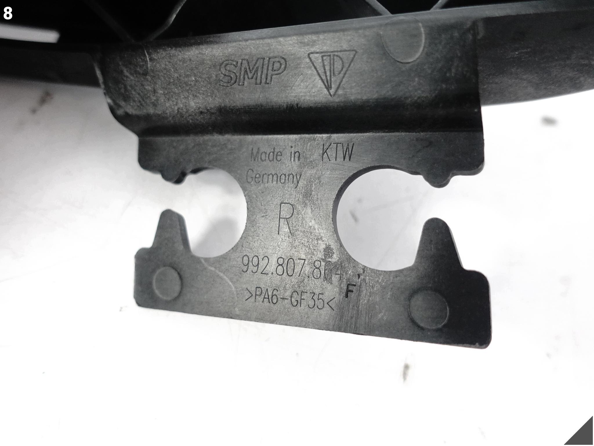 PORSCHE 911 992 CARRERA 4S 19- support holder bracket W bumper right rear part