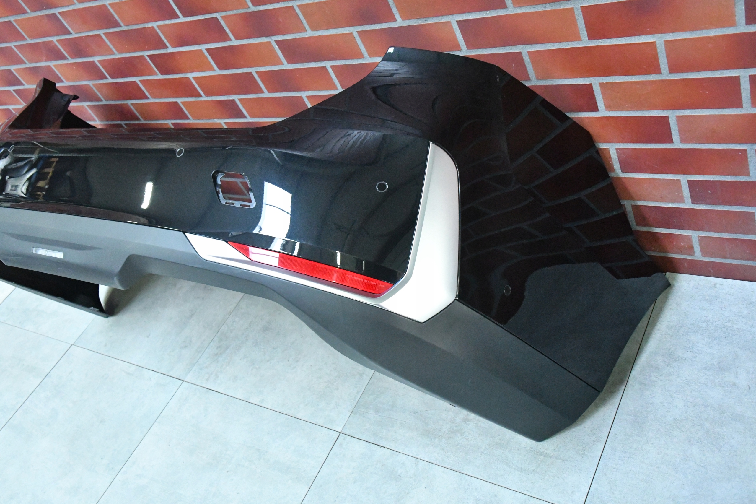 bumper rear part rear BMW 5 G60 BLACK SAPPHIRE METALLIC 475