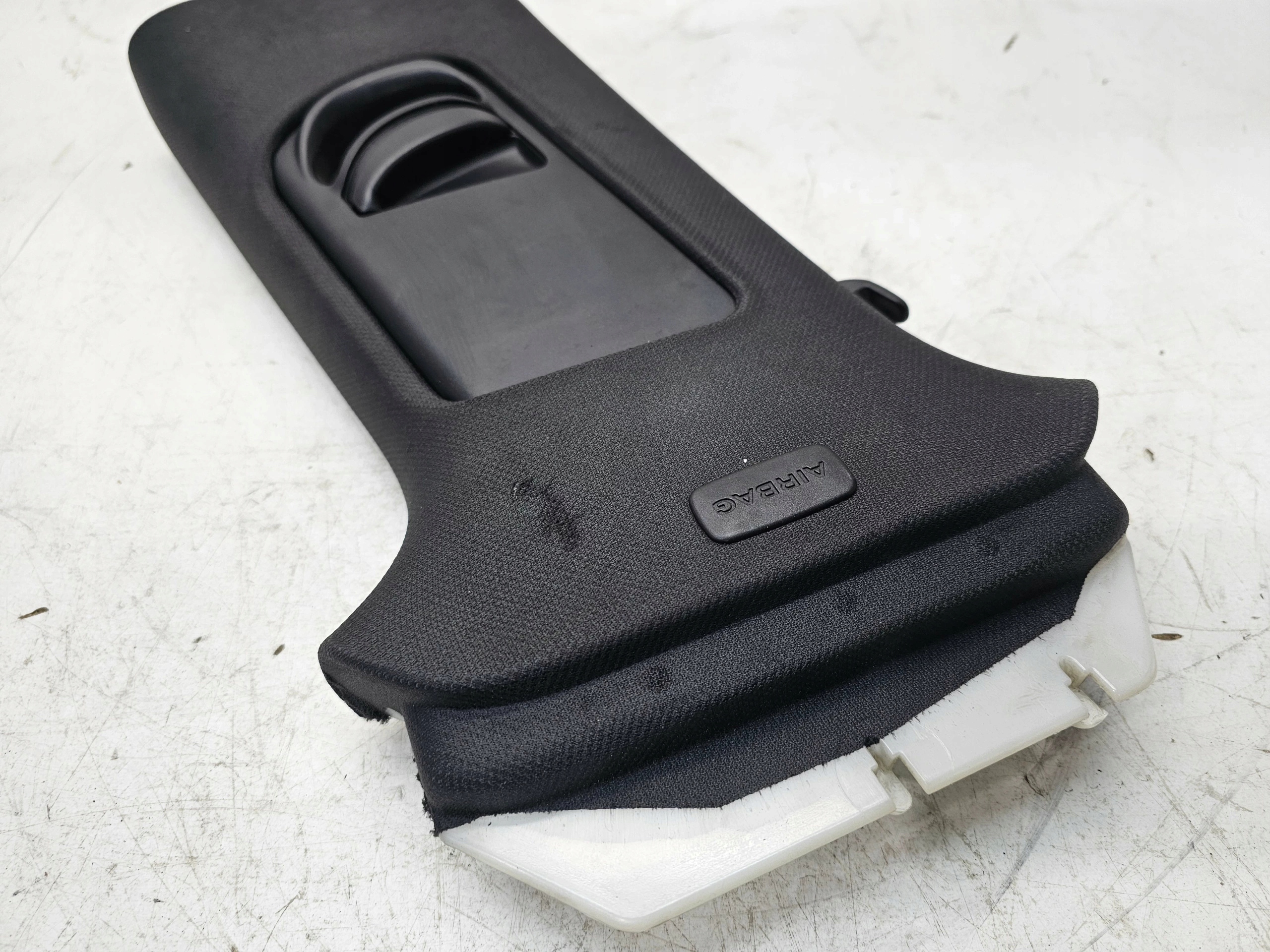 cover SLUPKA B left AUDI A3 8P 5-D 8P4867243