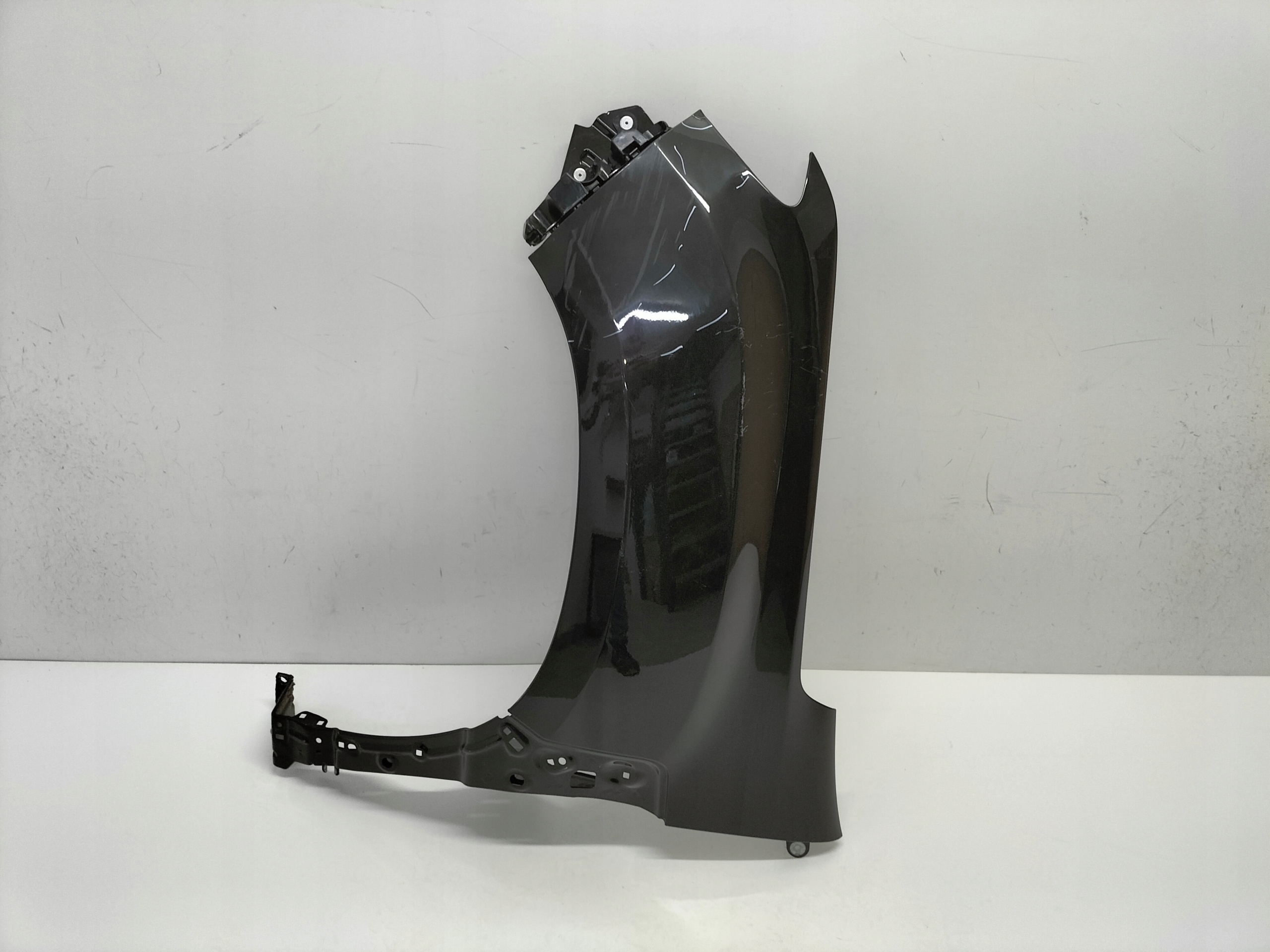 fender front front left DACIA DUSTER 2 II 17