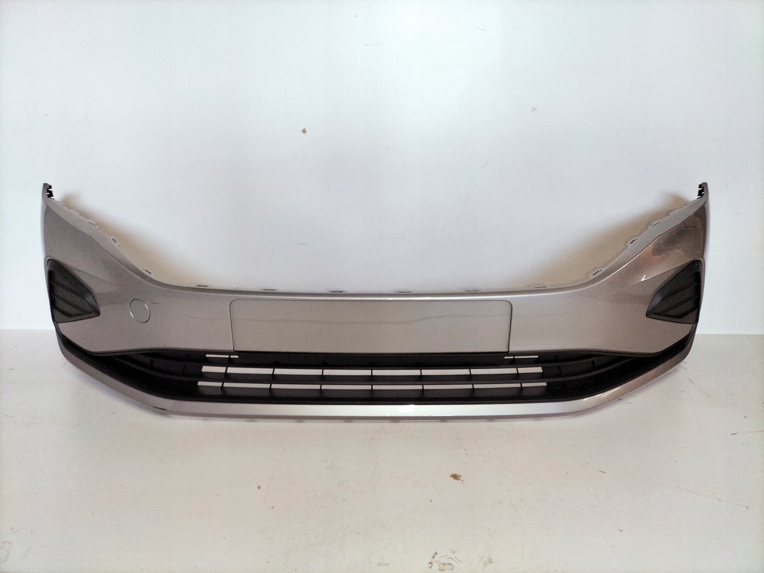 FRONTSTOSSSTANGE VORNE VW POLO VI LIFT 20- SEDAN