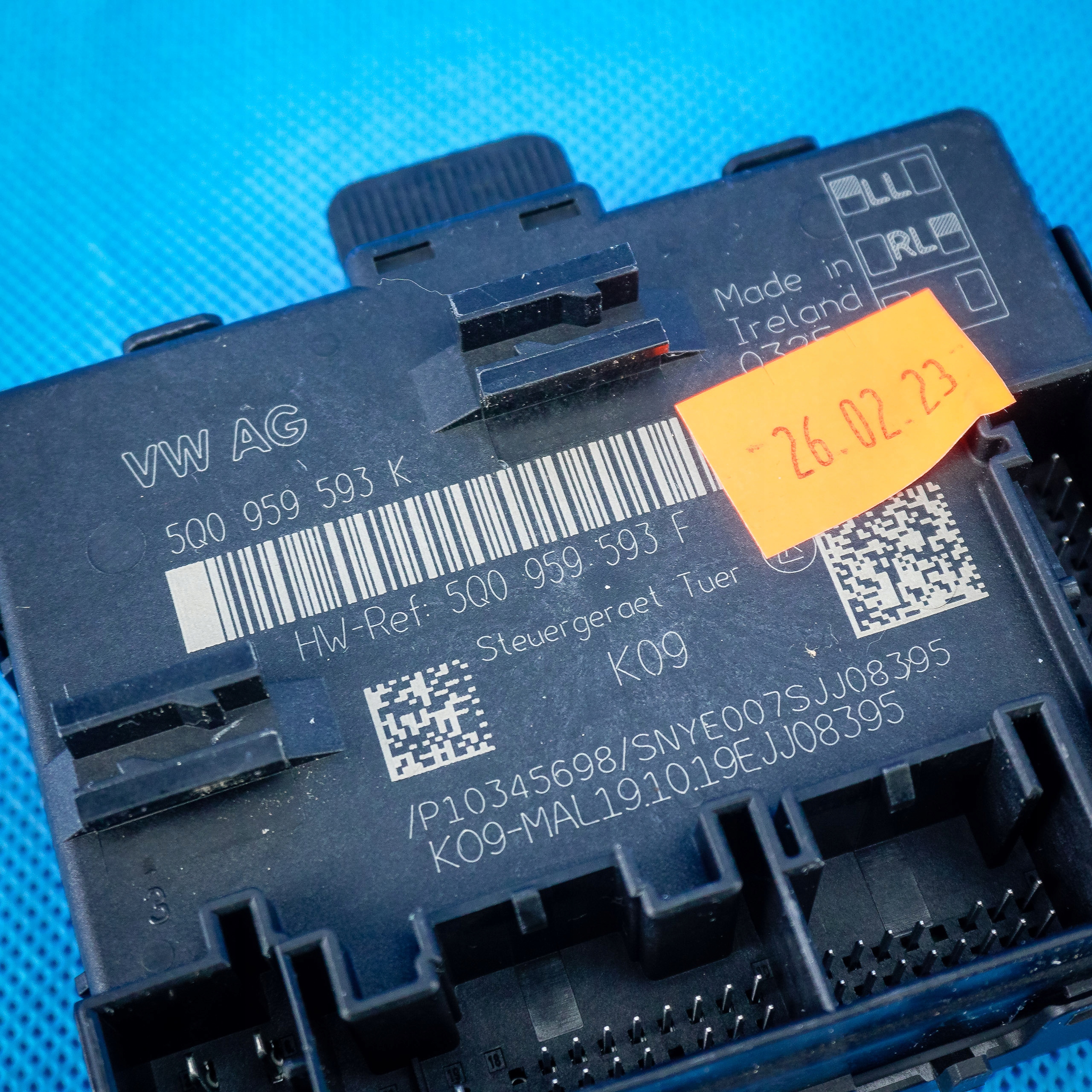 control unit door front left Audi Q3 83A 5Q0959593K