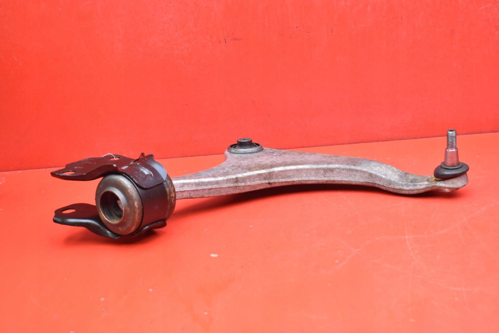 arm right front VOLVO V60 1 and 2.0 D3 163 KM 10-13