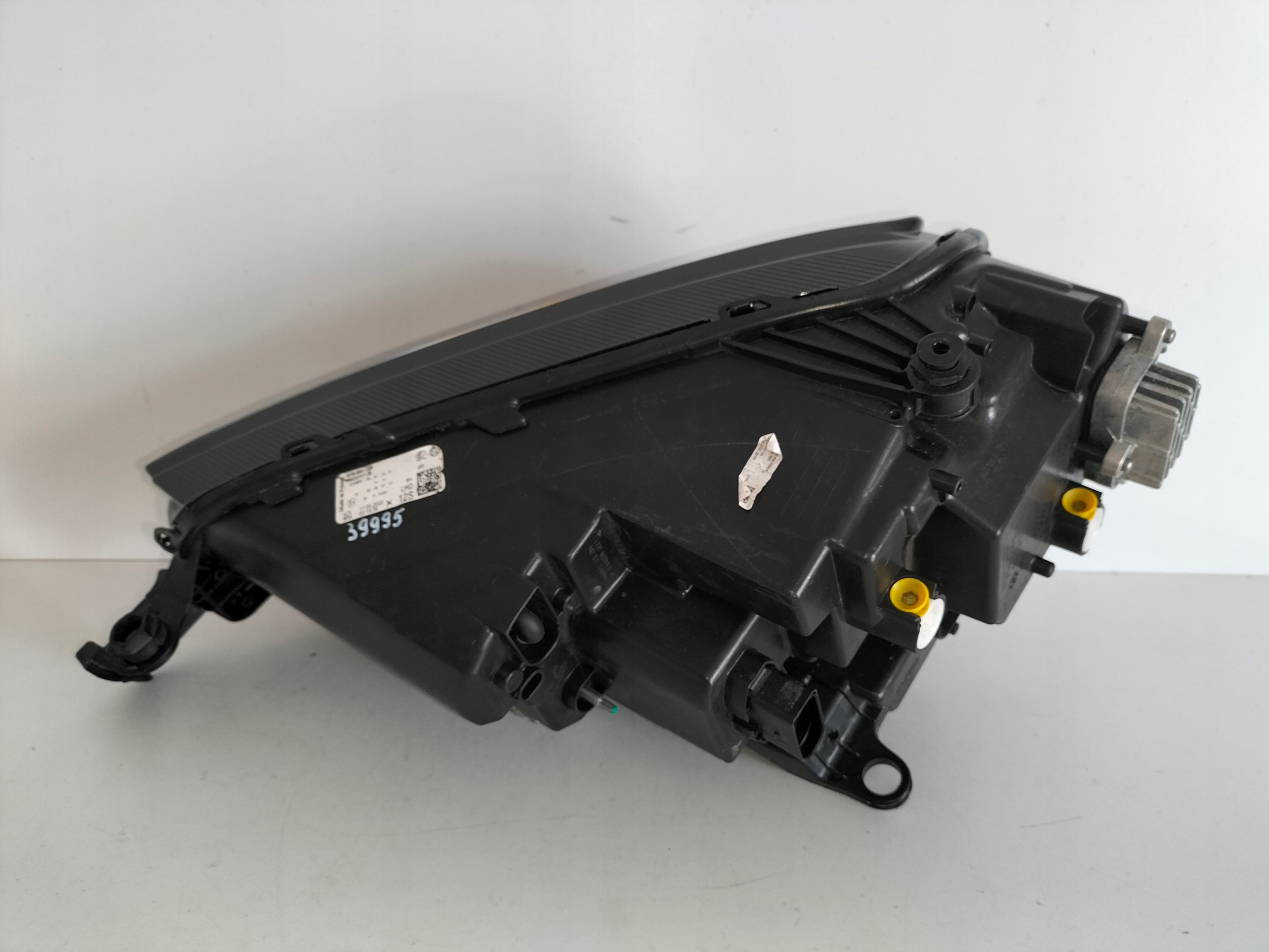 light front reflektor right SKODA KAROQ LIFT 21- FULL LED