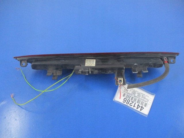 PEUGEOT 206 SW LIFT TRZECIE ŚWIATŁO STOP Typ samochodu Samochody osobowe