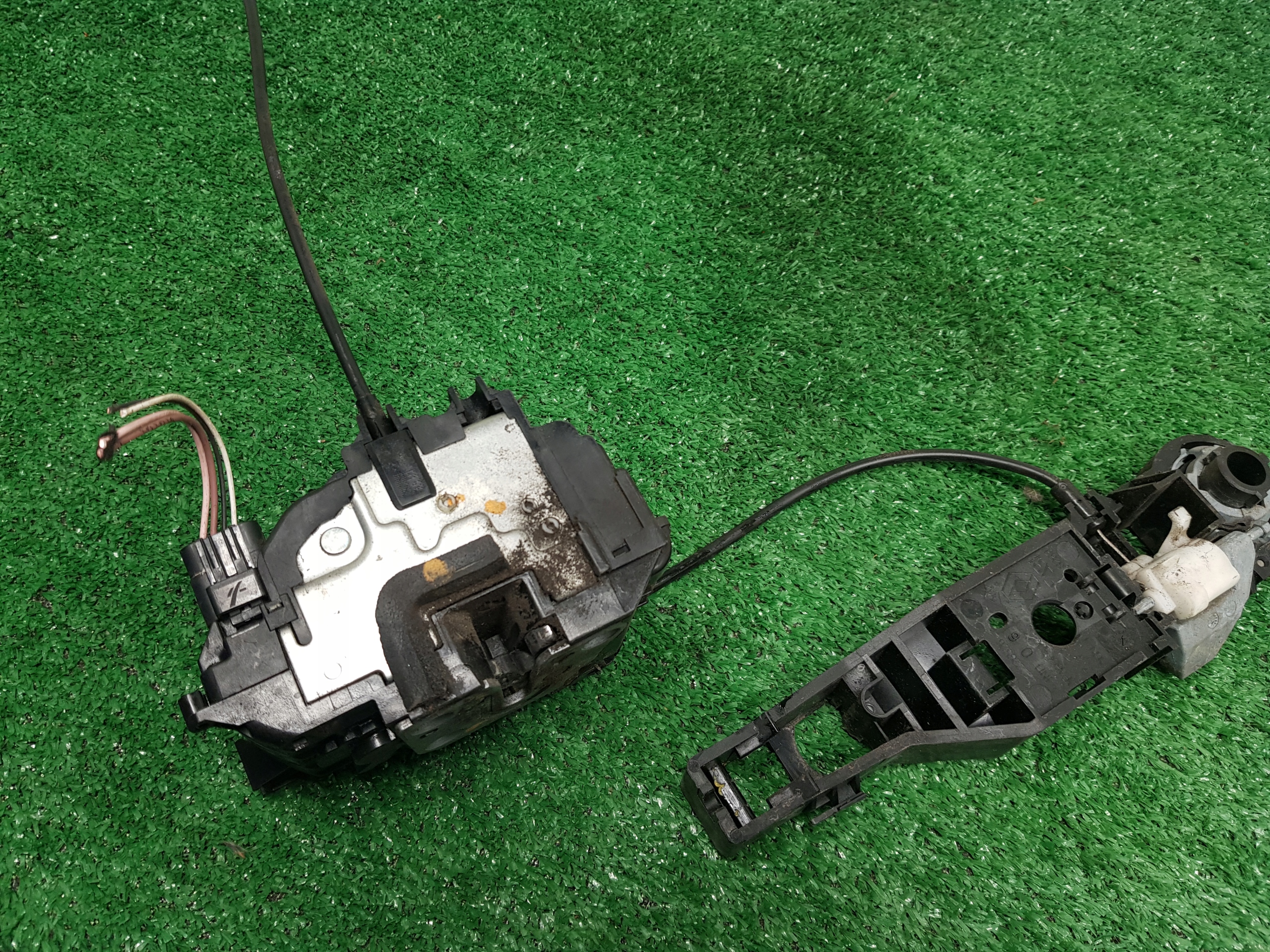 lock door right front RENAULT CLIO 3