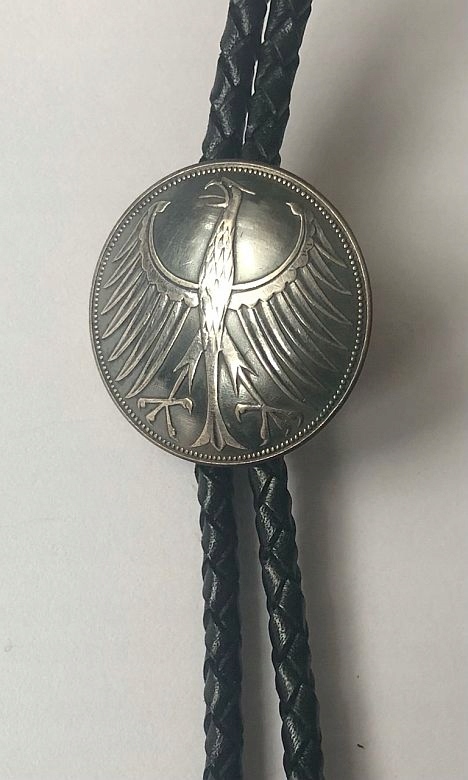 Bolo mince 28 mm stříbrný orel kravata western pletenina přírodní kůže