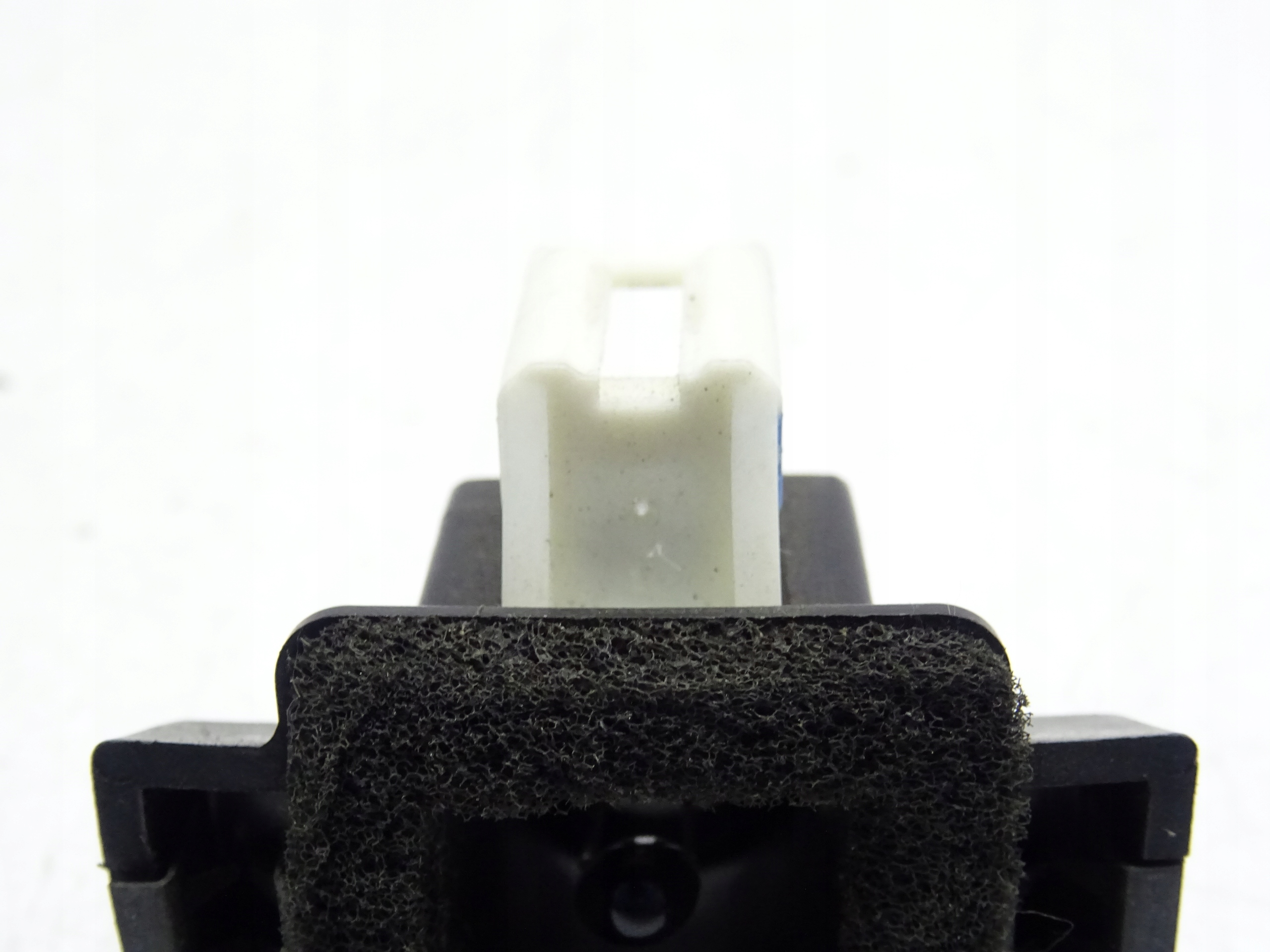 CZUJNIK TEMPERATURY WEWNETRZNEJ MAZDA 6 2002- Numer katalogowy części K7570GJ6E-5524