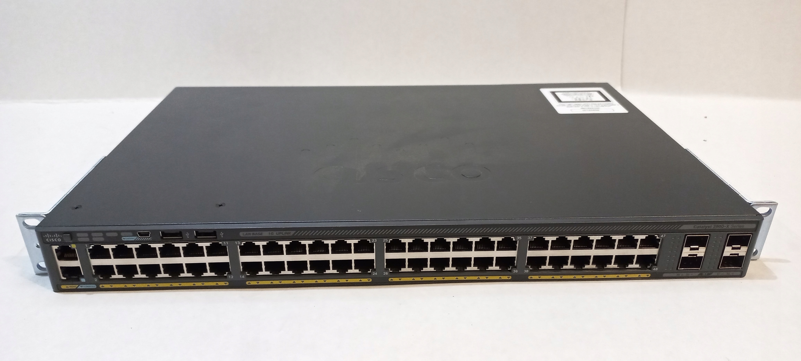 Switch CISCO Catalyst 2960-x WS-C2960X-48TS-L V03 +Moduł Cisco C2960X-STACK
