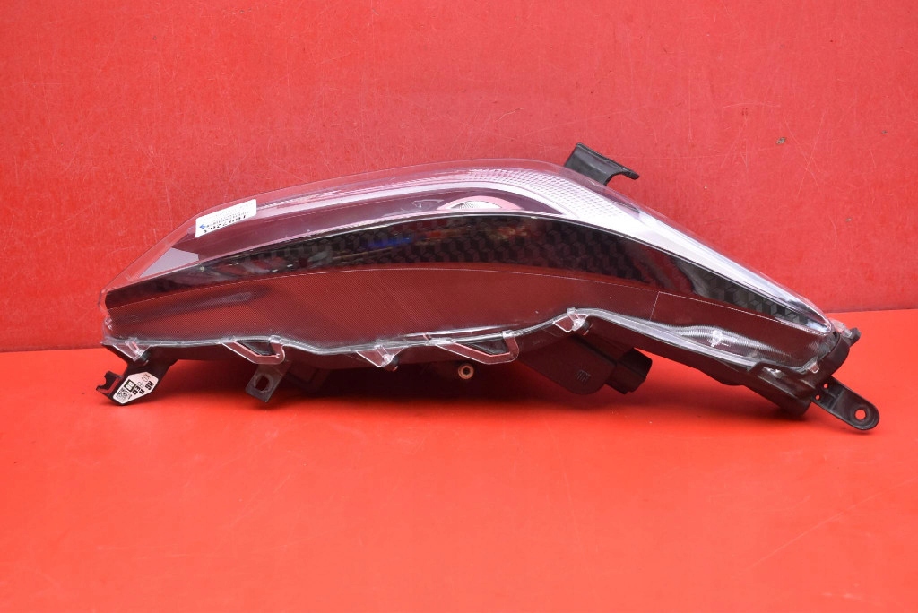 REFLEKTOR right light front FULL LED EU TOYOTA YARIS 4 IV 20