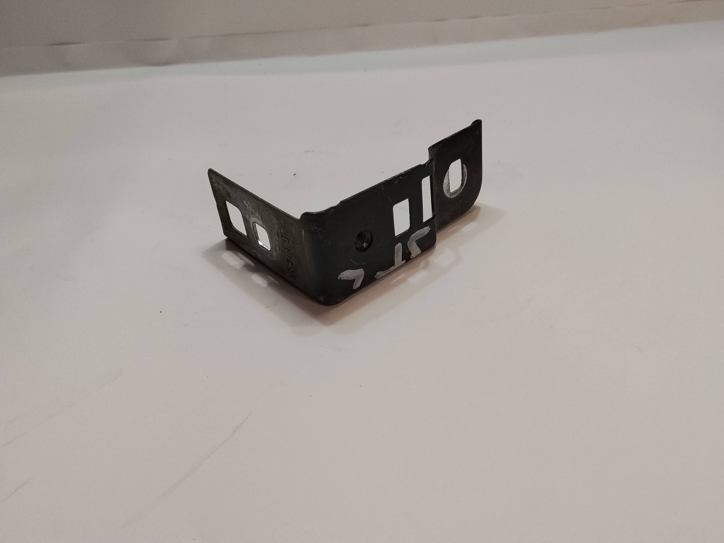 Support plaque Aile Renault Master III 2010-2024 23G3949R