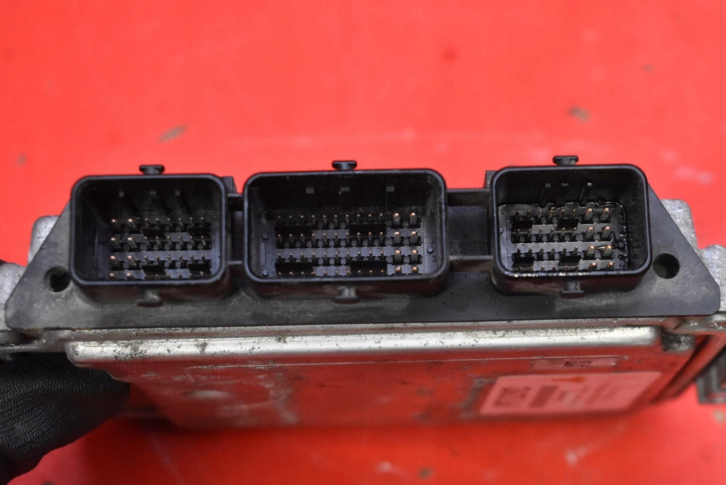control unit computer of the engine 9V21-12A650-AC FORD FIESTA MK7 1.6 TDCI 90 KM