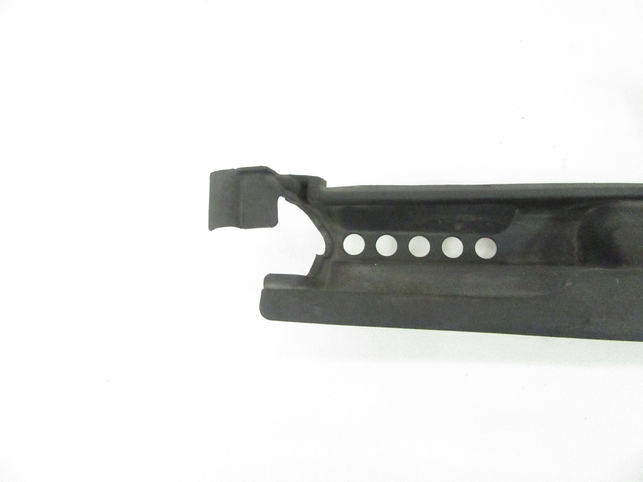 drain air left cover dolotu left BMW e60 e61 e63 e64