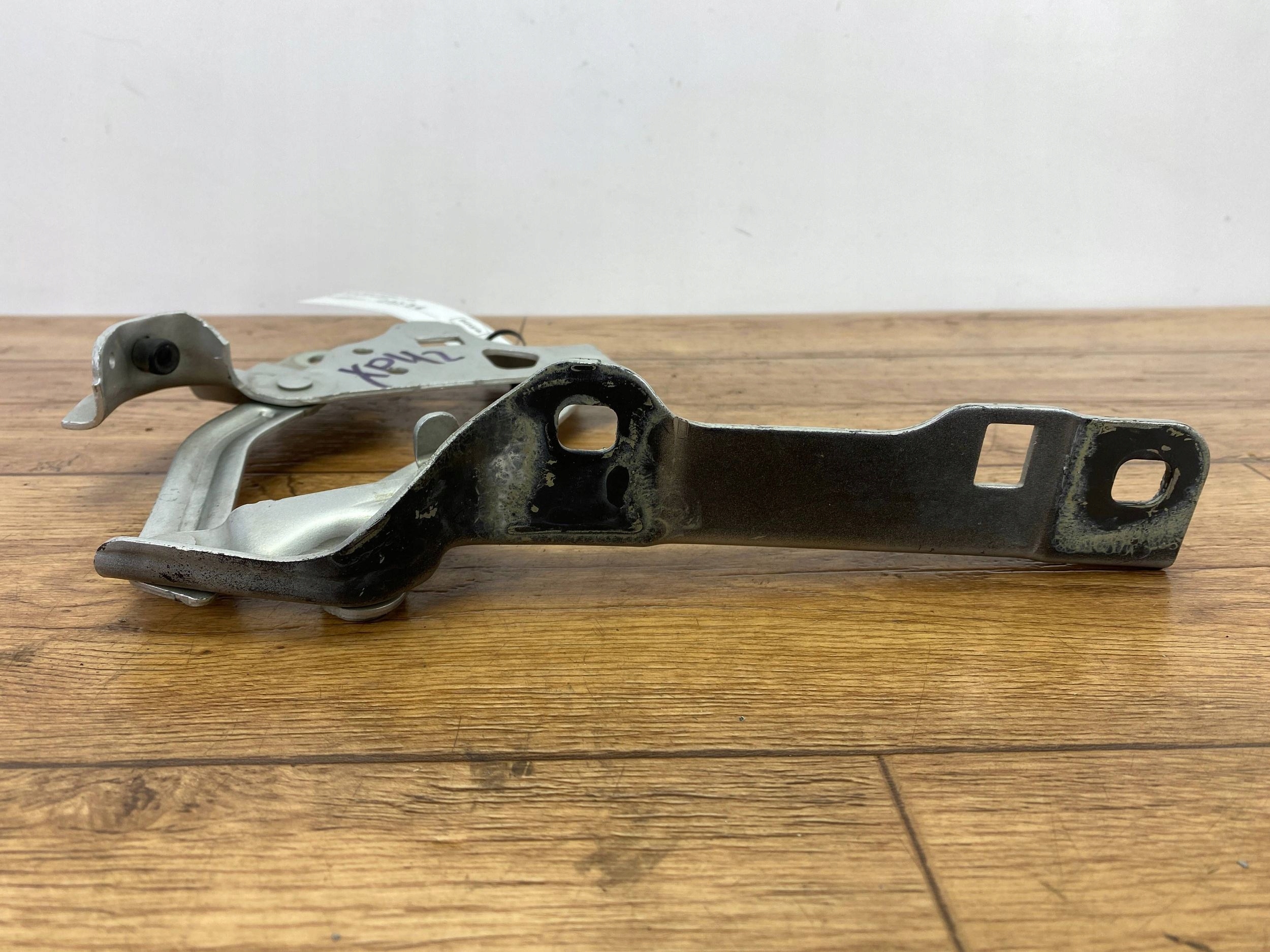 bonnet hinges right Cadillac CTS III 2014+