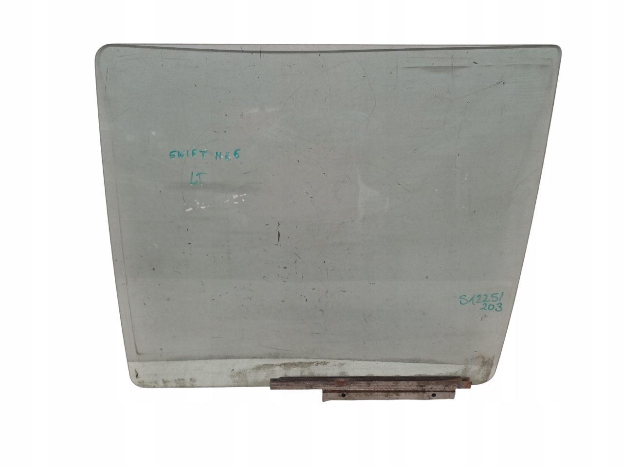 SUZUKI SWIFT 4 IV 04- SZYBA DRZWI LEWY TYŁ